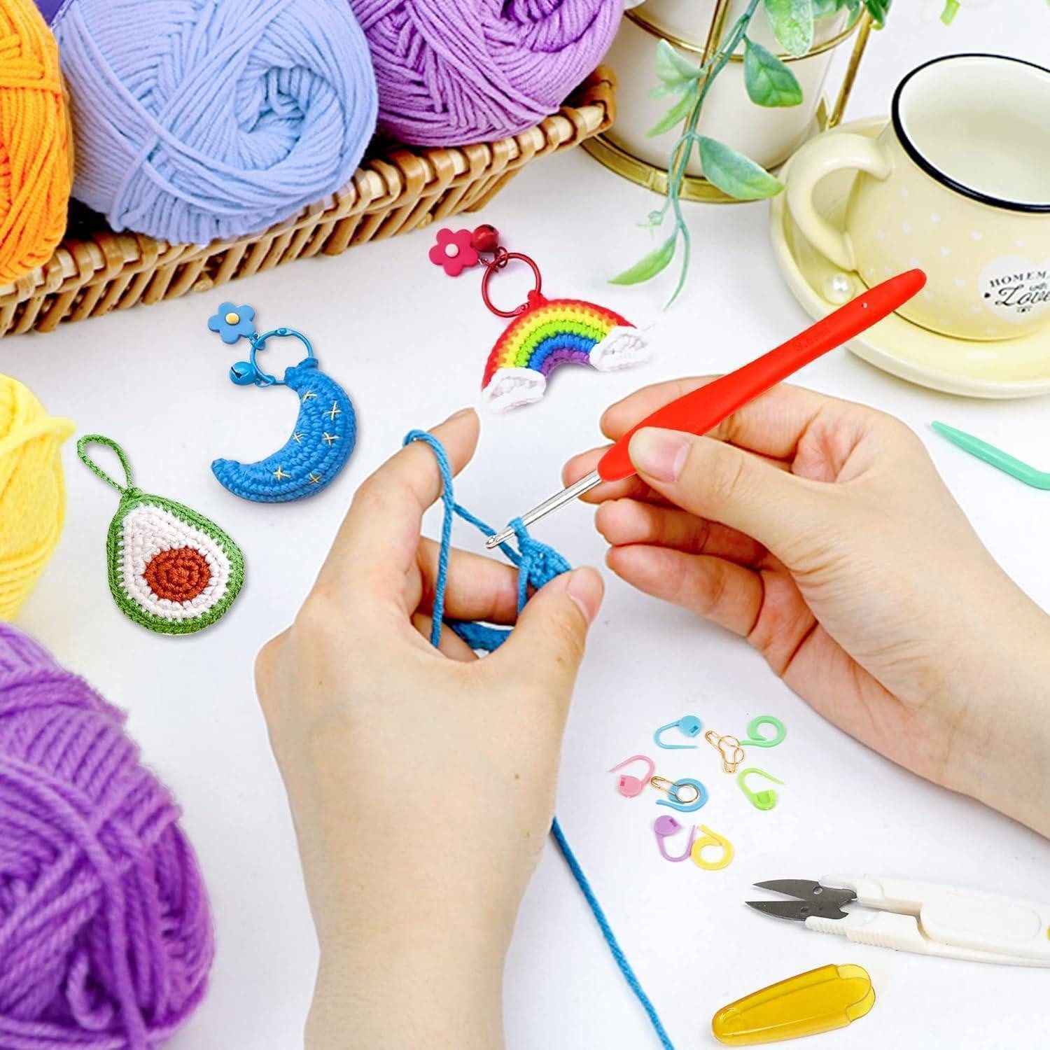 LuxusKollektion Häkelnadeln Häkelwolle Set 20 Farben 105 Stück Häkelgarn 2000yd Strickgarn Nadel