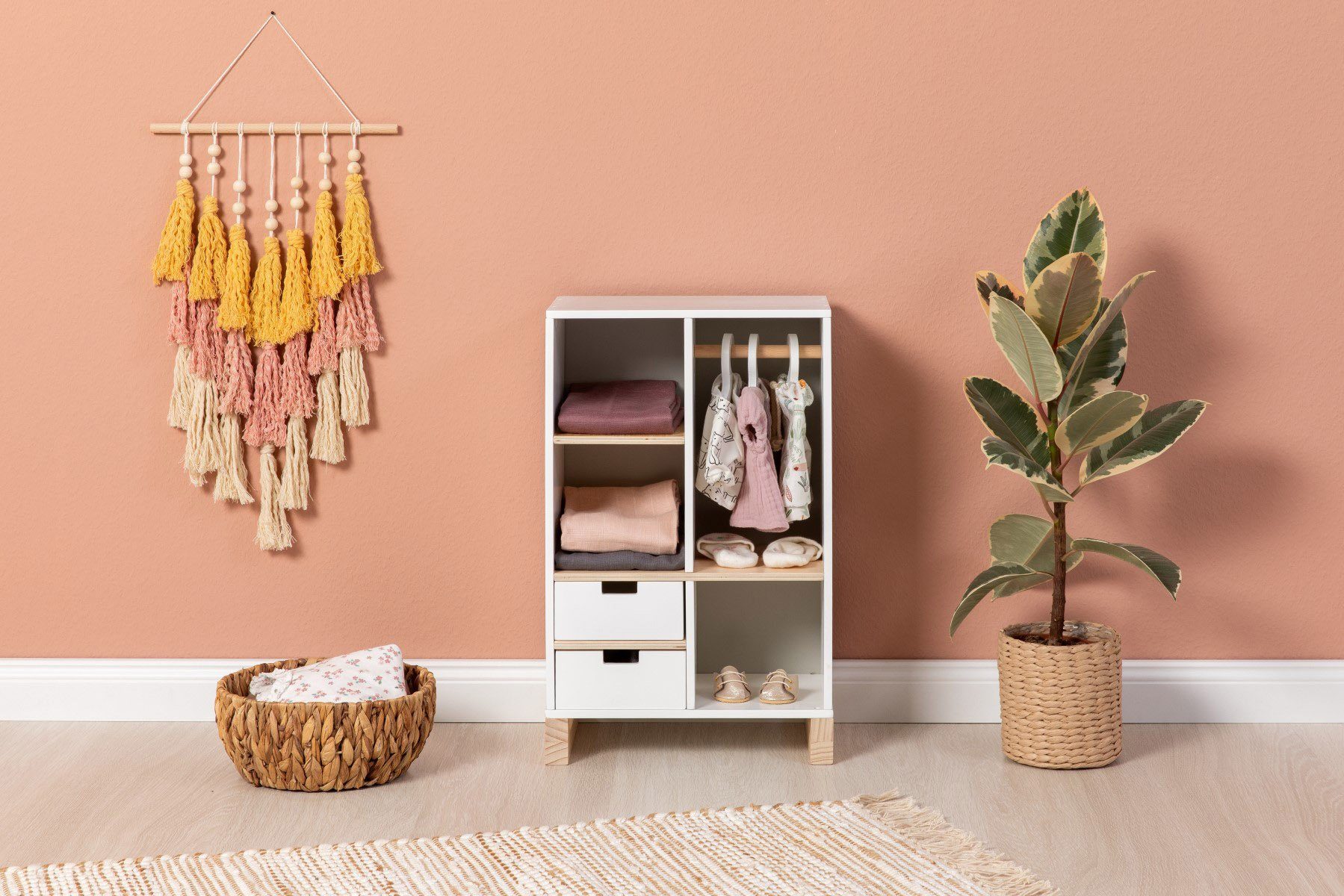 MUSTERKIND® Puppenkleiderschrank Viola, weiß/natur/grau günstig online kaufen