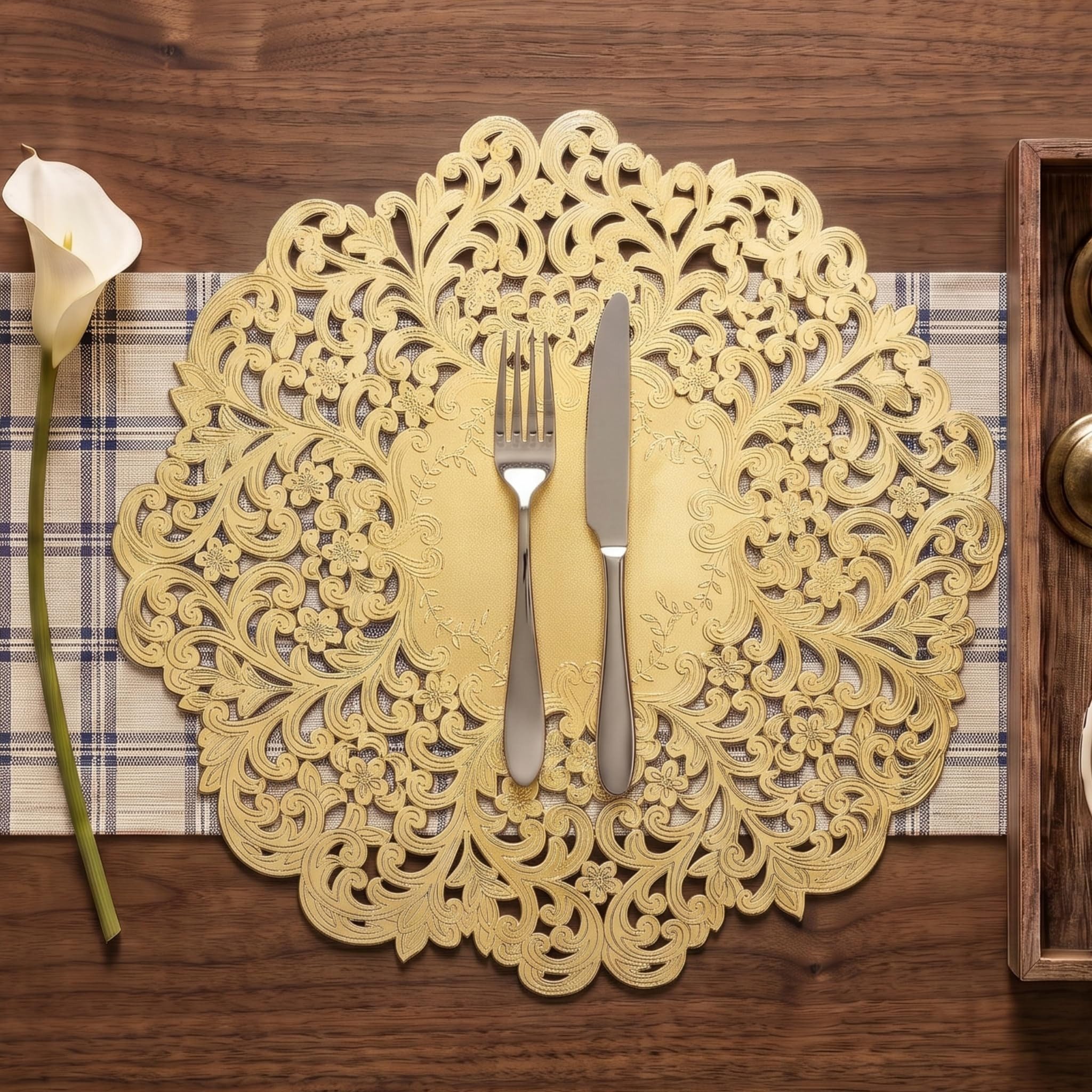 FOUORTUNATE-BEE Platzset 6er Set Runde Goldene Platzsets mit Goldgeprägtem Design, (Hitzebeständig, leicht zu reinigen, elegantes Tischdeko, 6-St., Platzsets Abwaschbar für Events, Zuhause & täglicher Gebrauch)