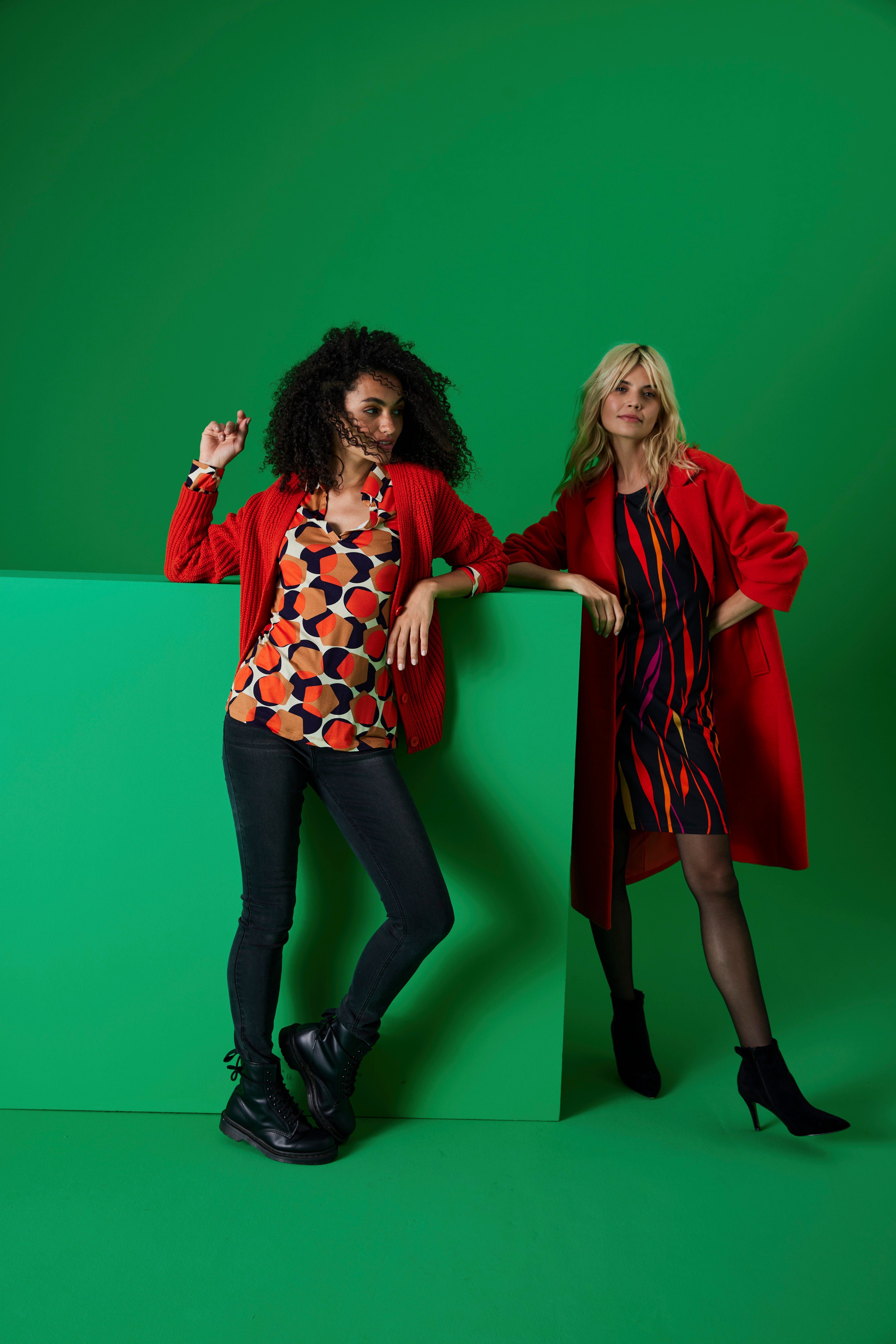 Aniston CASUAL Shirtbluse mit trendigem Retro-Muster - jedes Teil ein Unikat