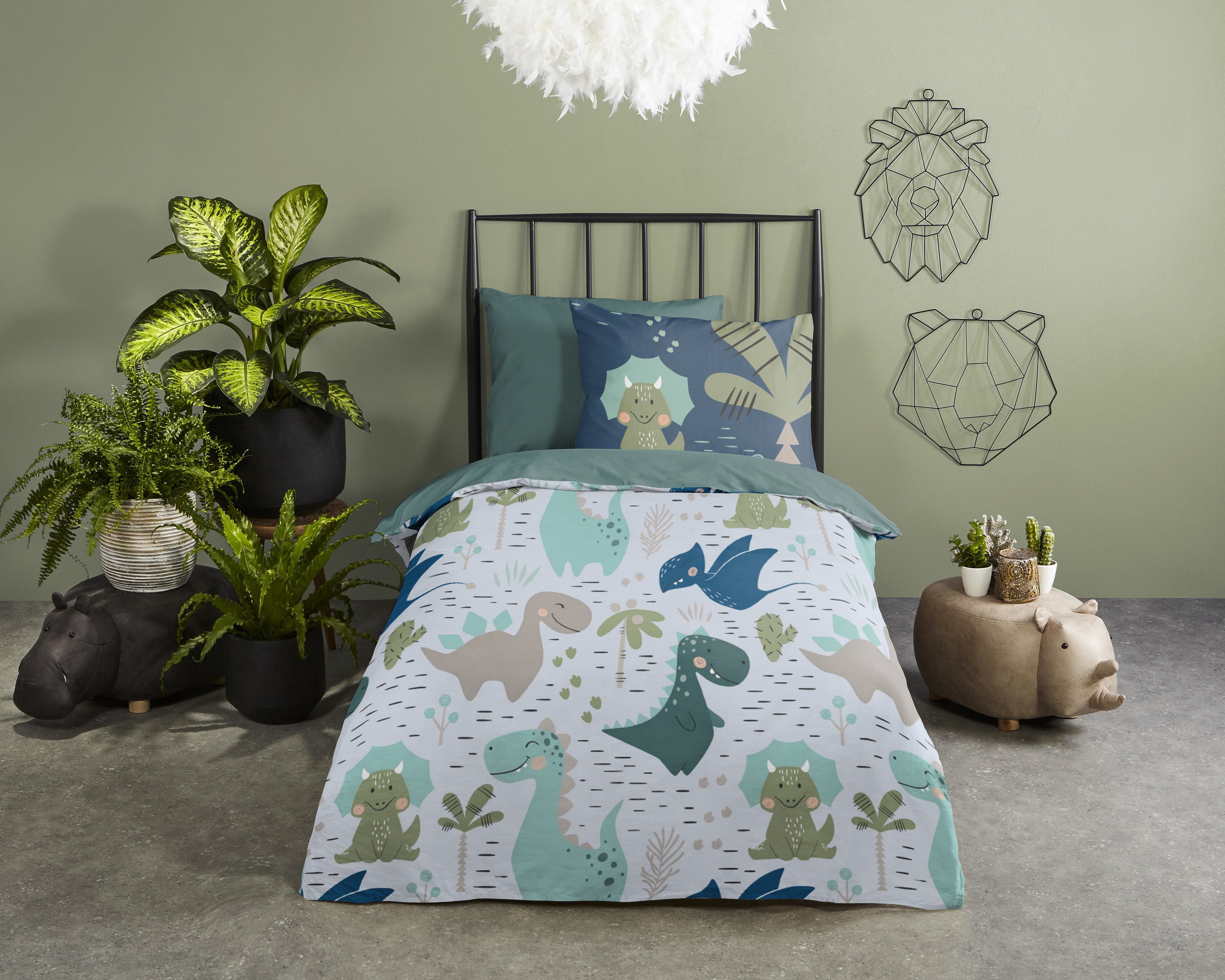 PURE luxury collection Microfaserbettdecke + Kopfkissen Mees, 2-in-1 Bettdecke, waschbar, 135x200, 2 Teilig, Wende, Junge, Dino,grün