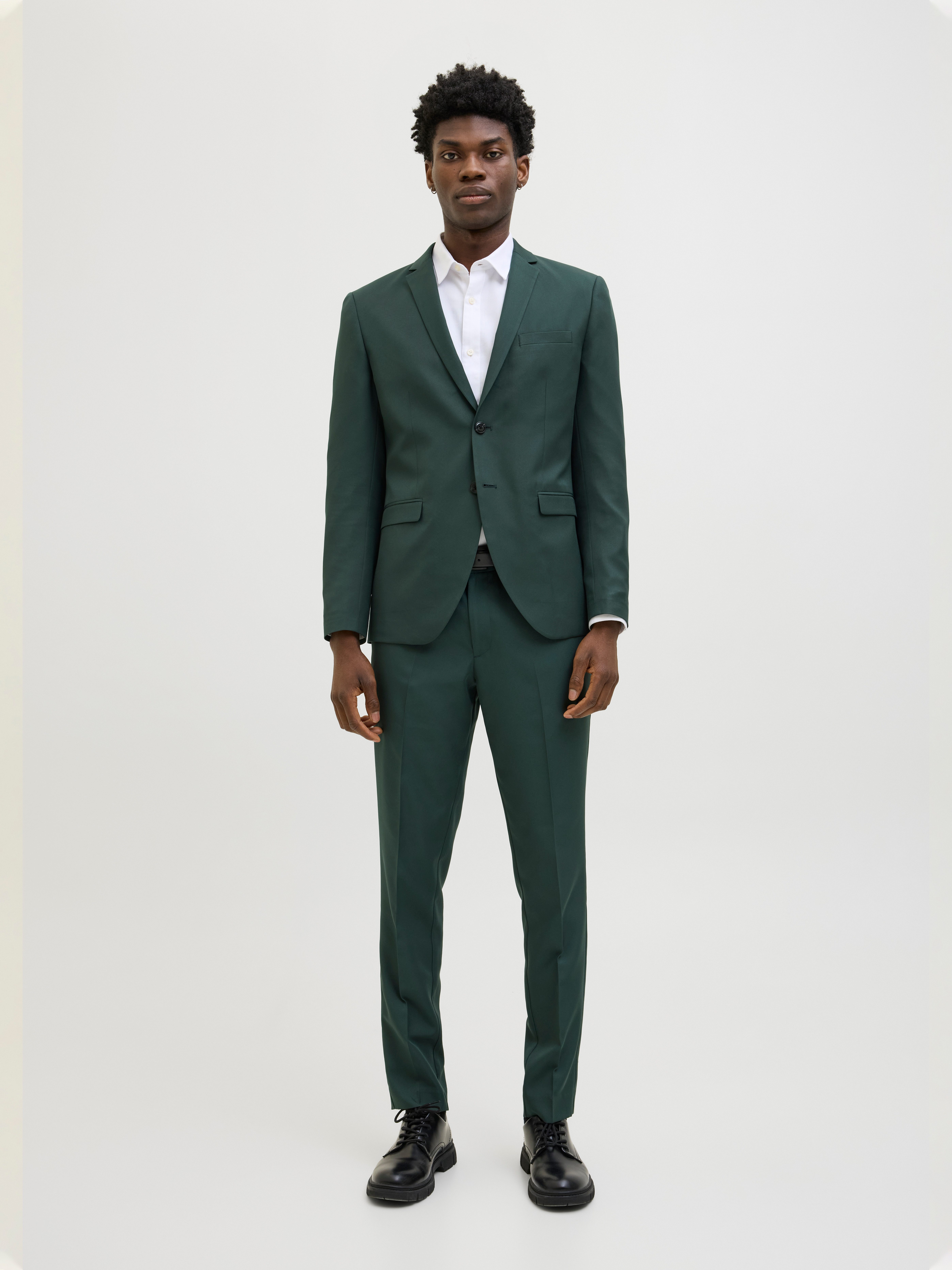 Jack & Jones Anzug JPRCOSTA SUIT (Set, 2-tlg) aus Polyester, sehr schmale Passform, mit Reverskragen, Langarm-Sakko