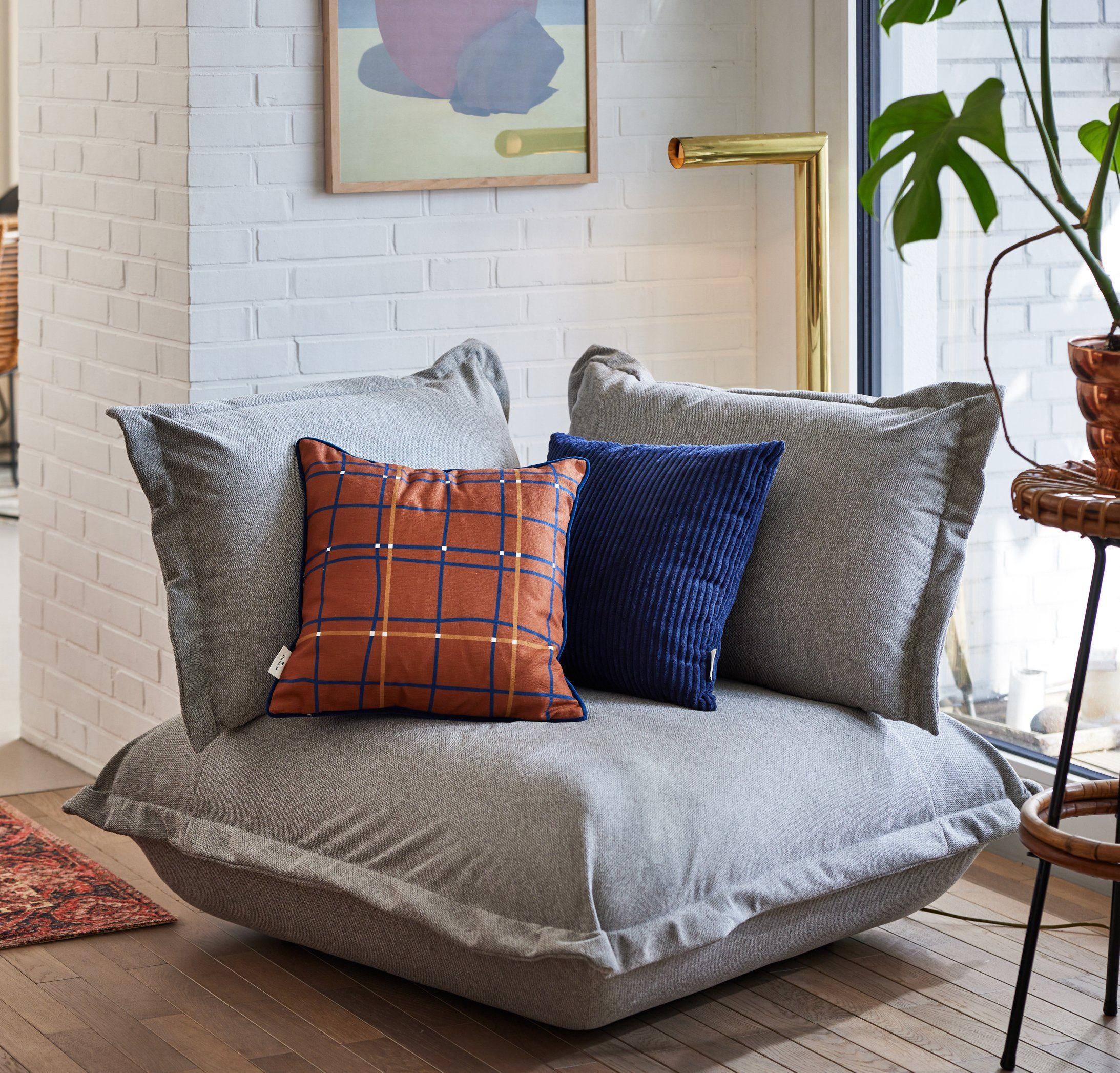 TOM TAILOR HOME Sofa-Eckelement CUSHION als Sessel oder Elementgruppe, Kissenform, elephant GCP29 (Mit Holzverbinder, um es mit anderen Elementen zu verknüpfen), hochwertig verarbeitet, lässiger Sitzkomf., Kaltschaum soft, Stehsaum