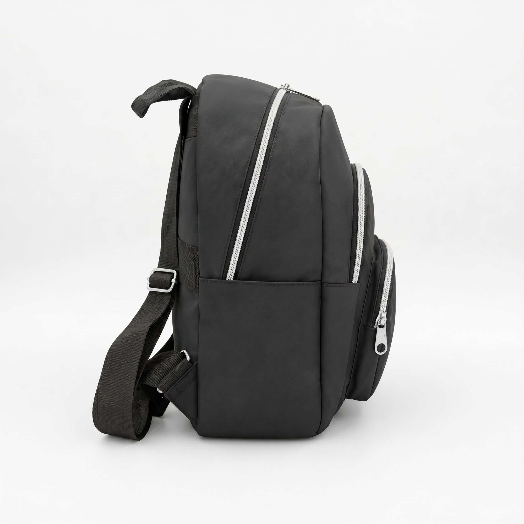 HELLSER Cityrucksack Damen klein – stylischer Damen Rucksack 34x27x15cm wasserabweisend, für Freizeit, Uni, Schule, Büro - Koffergurt & versteckte Tasche