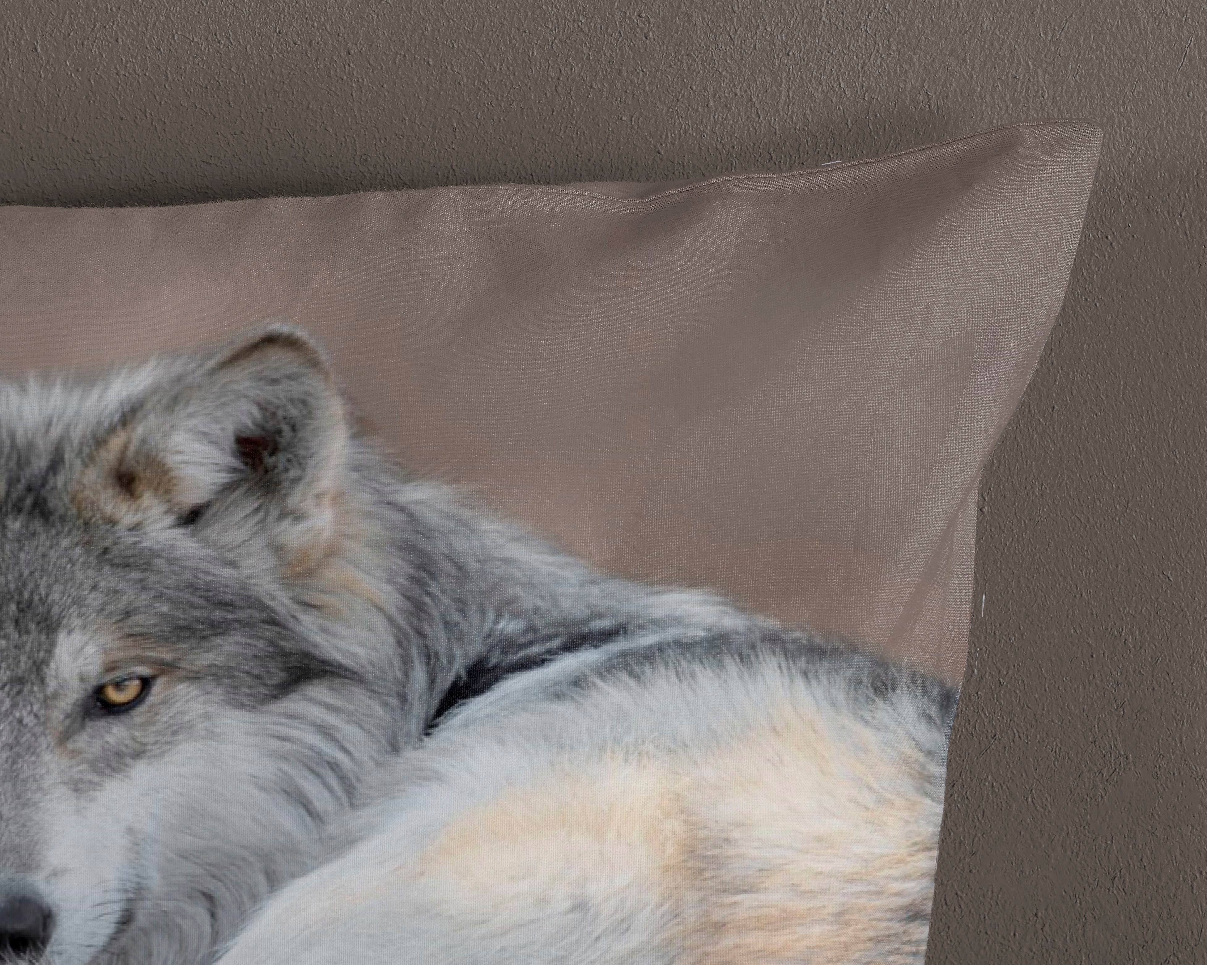 PURE luxury collection Wendebettwäsche Sharp Wolf, Microfaser, 2 teilig, Mikrofaser, 135x200, Pflegeleicht Reißverschluss, Wende, Wolf, Taupe