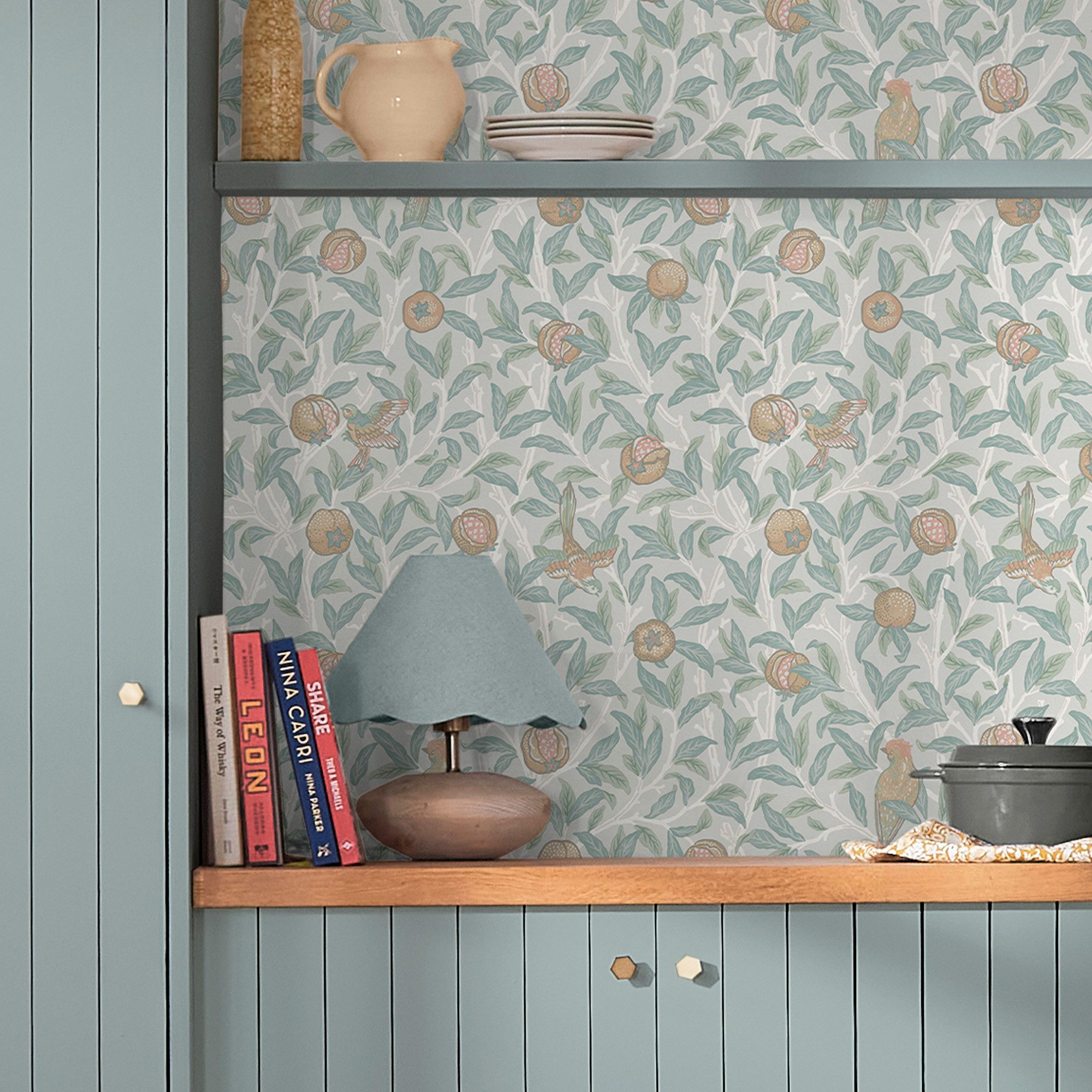 WILLIAM MORRIS AT HOME Vliestapete Bird & Pomegranate, texturiert, Retro, (1 St), Design Tapeten