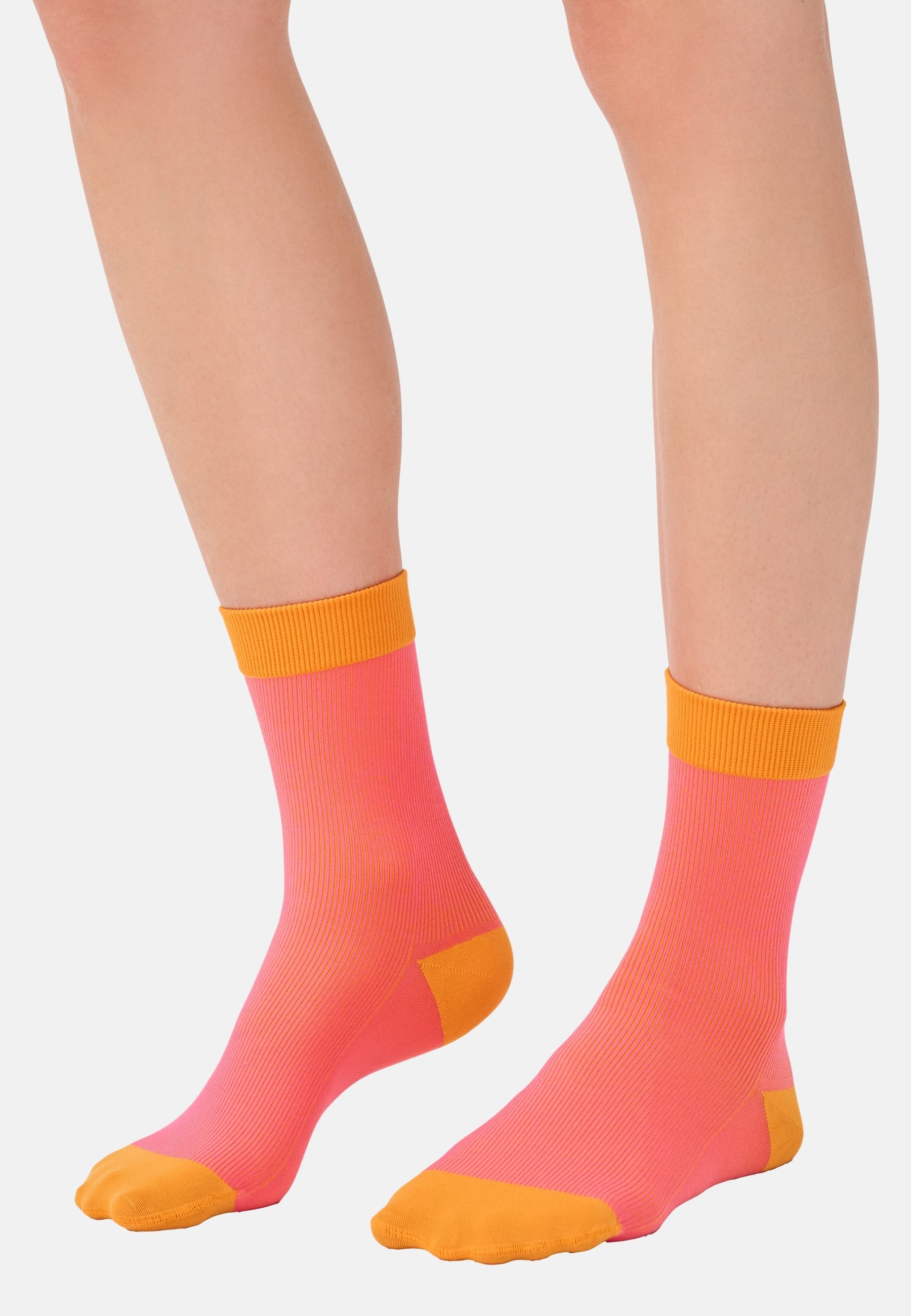 ITEM m6 Sneakersocken SNEAKER STRIPED Sanfter Kompressionseffekt, leichte Füße, Baumwolle, druckfrei