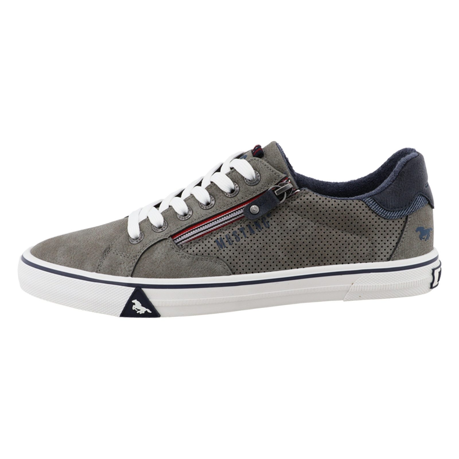 MUSTANG Sneaker Sneaker mit Markendetails