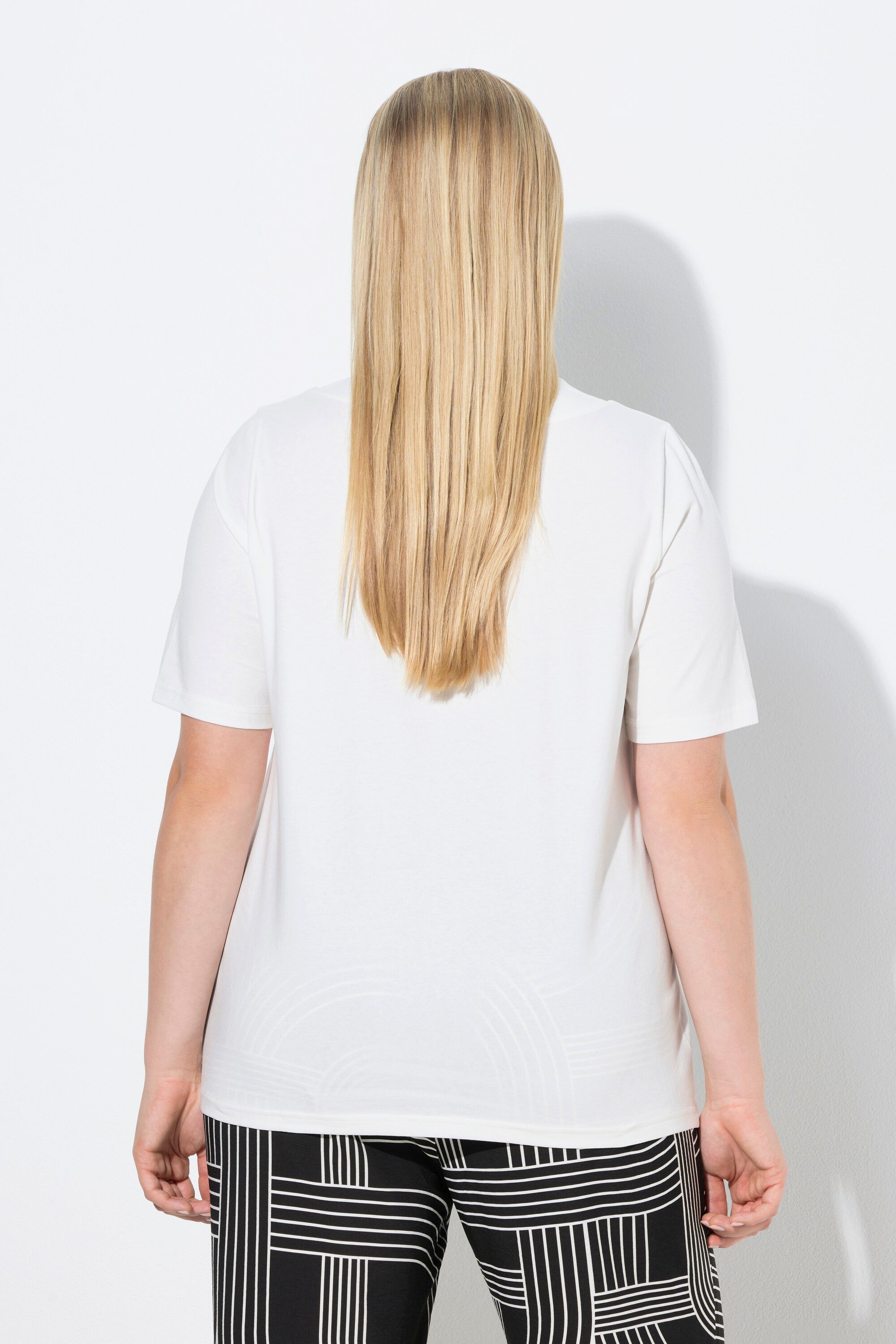 Ulla Popken T-Shirt T-Shirt drapierter Rundhalsausschnitt Cut-Out – Bild 3 von 4