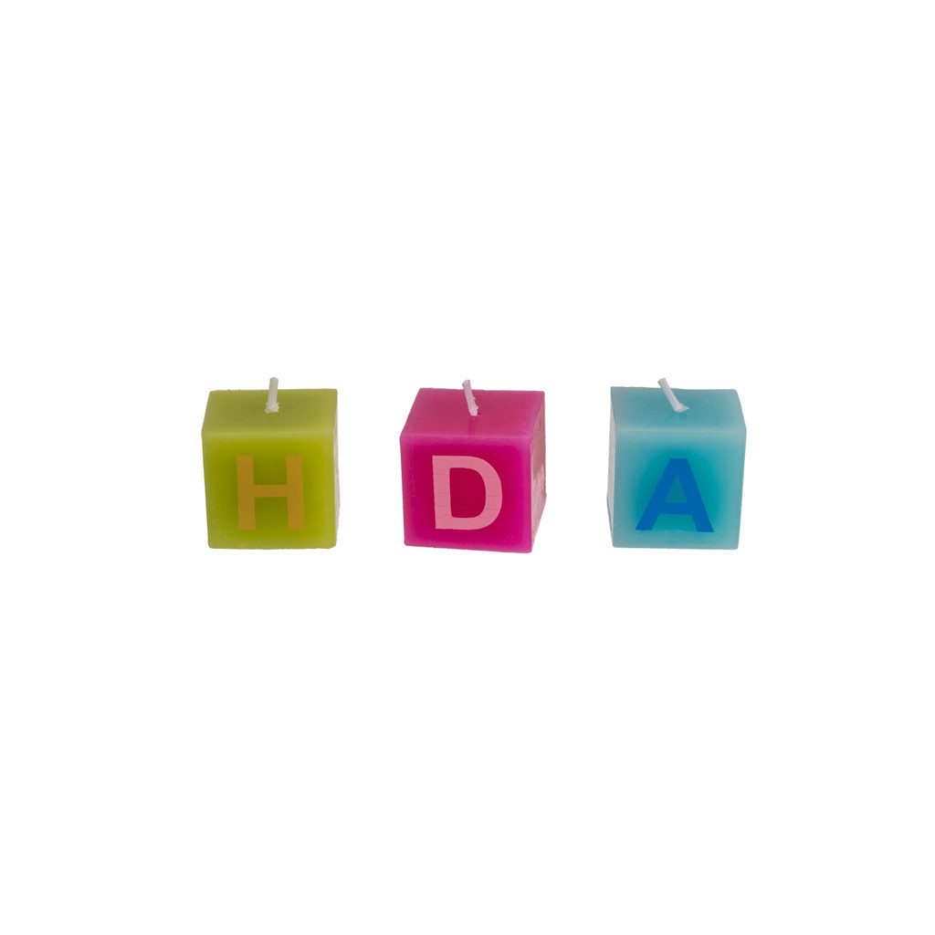 what the shop Stumpenkerze Farbiger Kerzenblock „Happy Birthday“ – 13er Set, 3x3 cm, bunt (13-tlg), Bunte Geburtstagskerzen für fröhliche Feiern