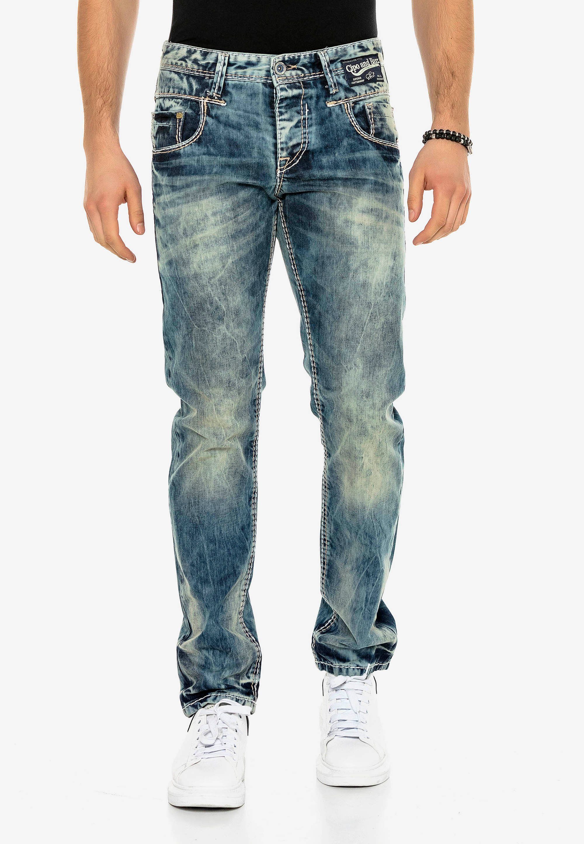 Cipo & Baxx Bequeme Jeans Regular bequemem in Fit-Schnitt