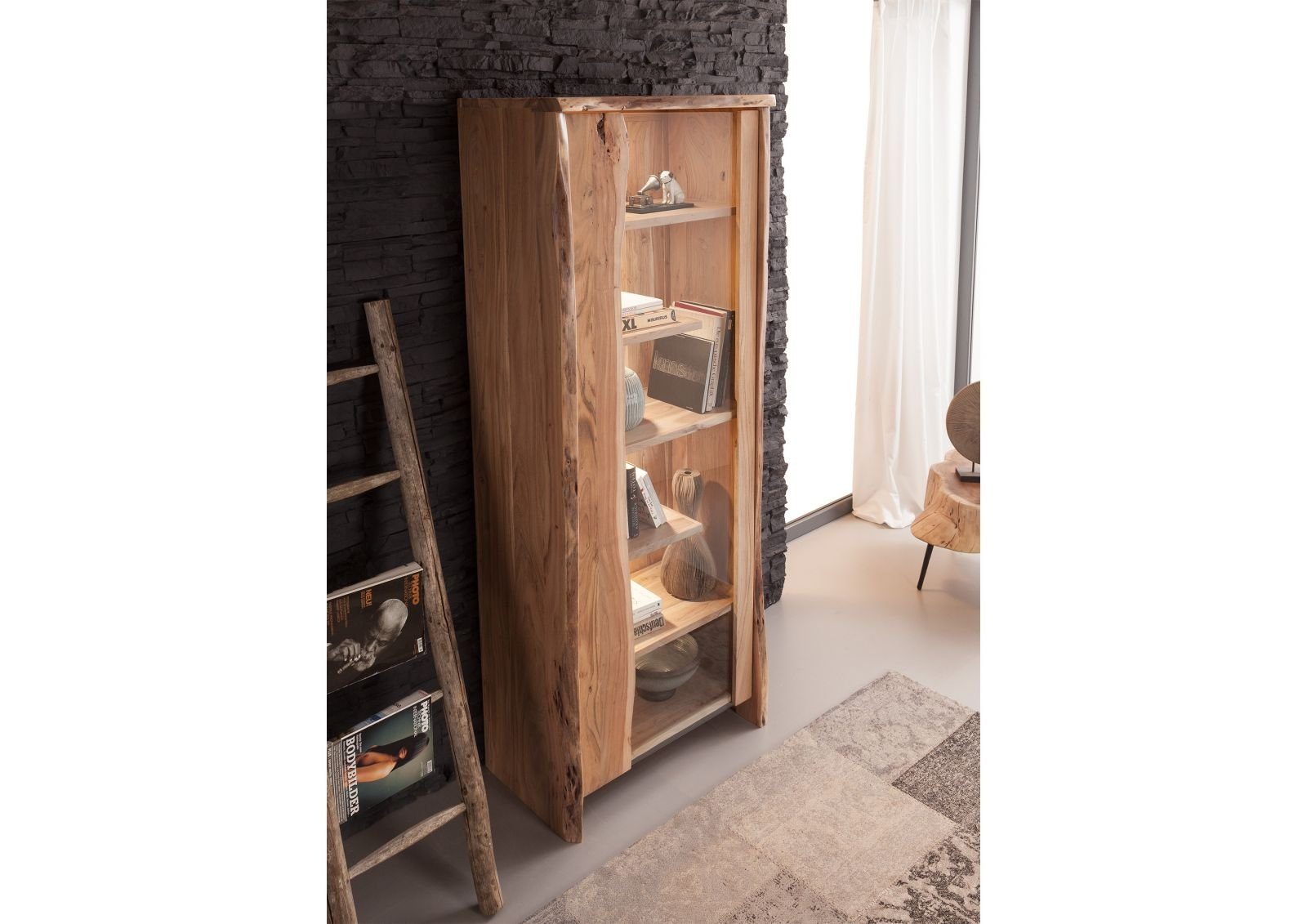 Massivmoebel24 Standvitrine PURE ACACIA (Vitrine Akazie 81x45x204 natur lackiert PURE ACACIA #107) Vitrine Akazie 81x45x204 natur lackiert PURE ACACIA #107