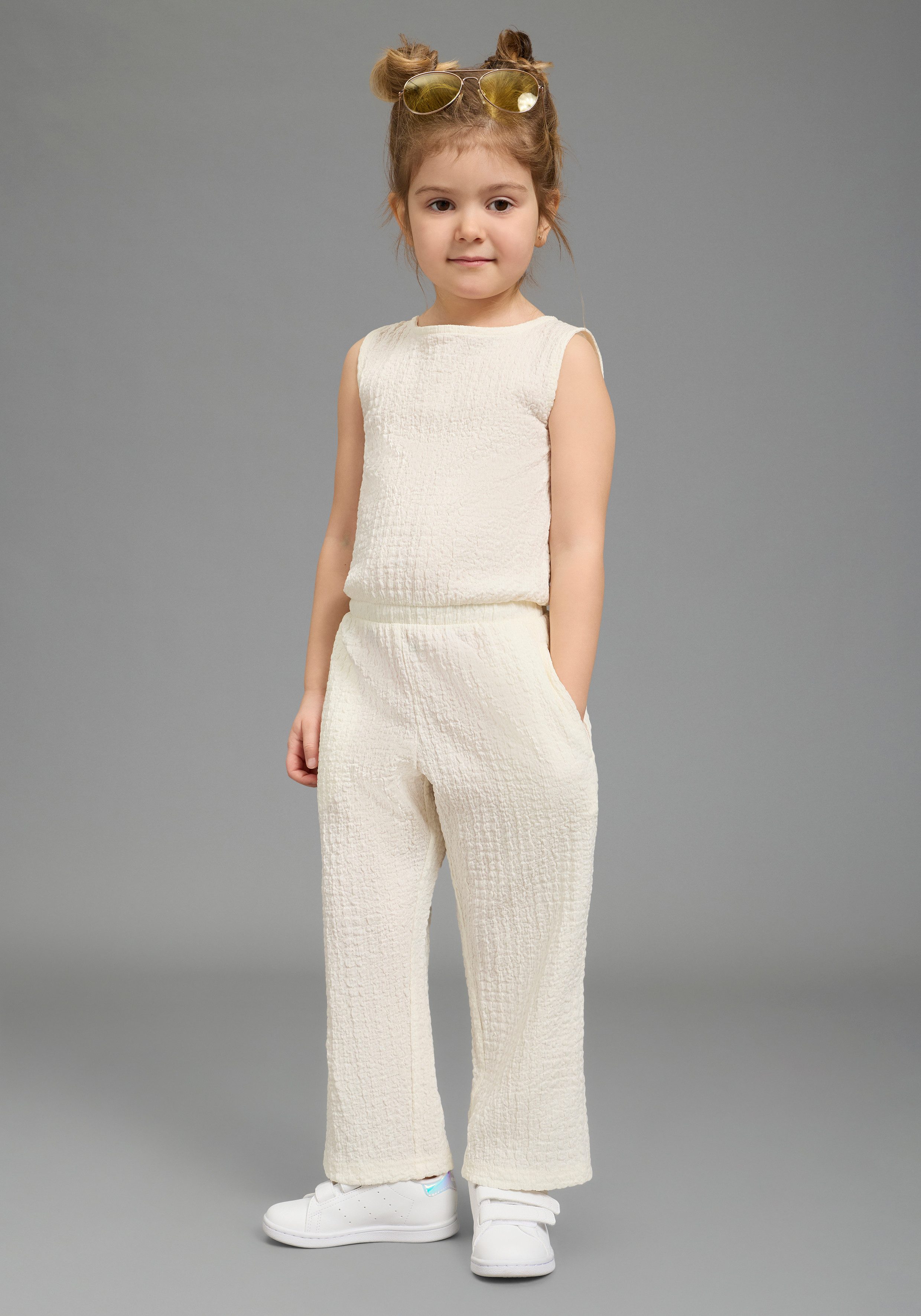 KIDSWORLD Overall Modisches One-Piece unifarbene Optik, Jersey-Material, vielseitig einsetzbar