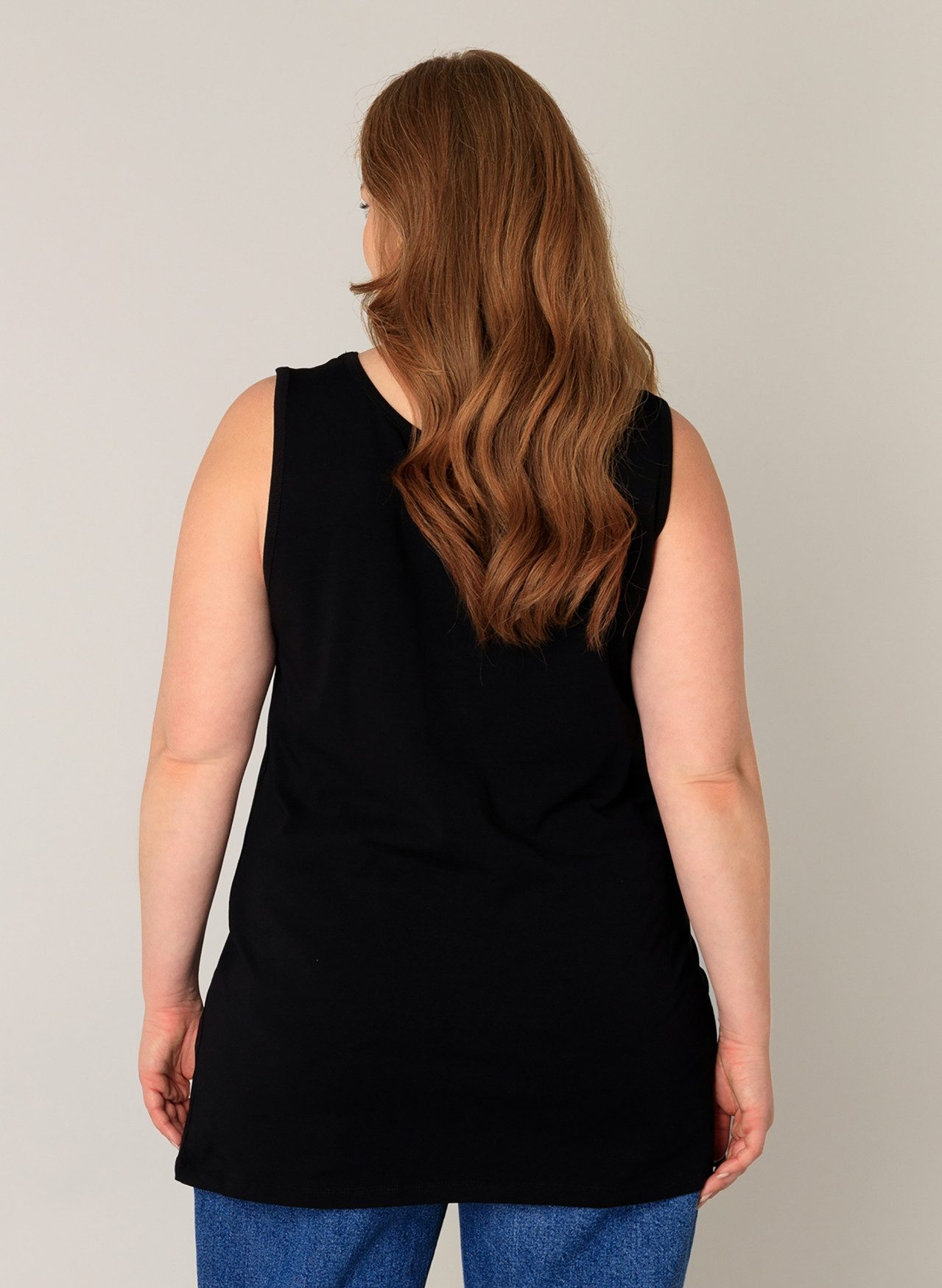 Base Level Curvy Longtop mit weitem Rundhalsausschnitt günstig online kaufen