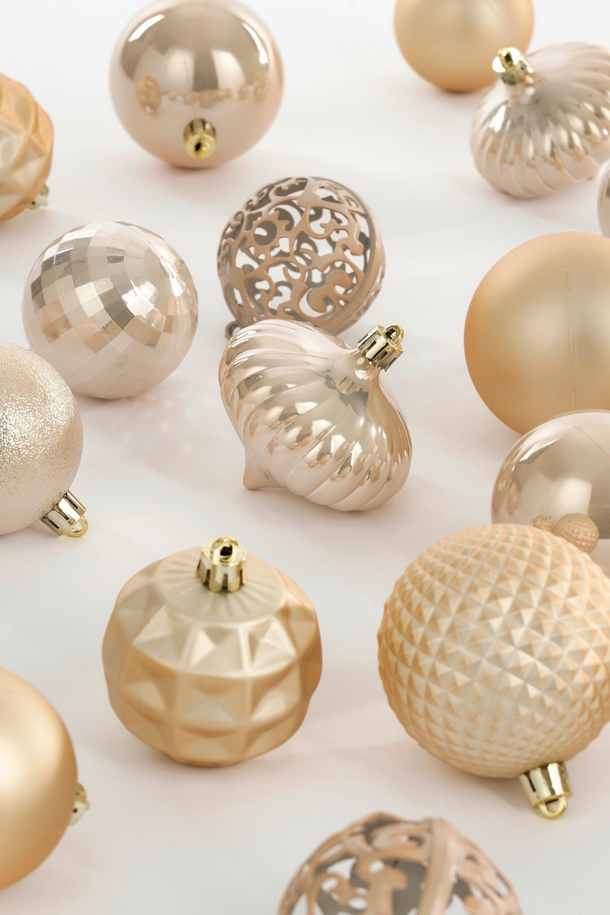 Mica Decorations Weihnachtsbaumkugel Mica Decorations Kugel bruchfest creme 60 Stueck - d7cm