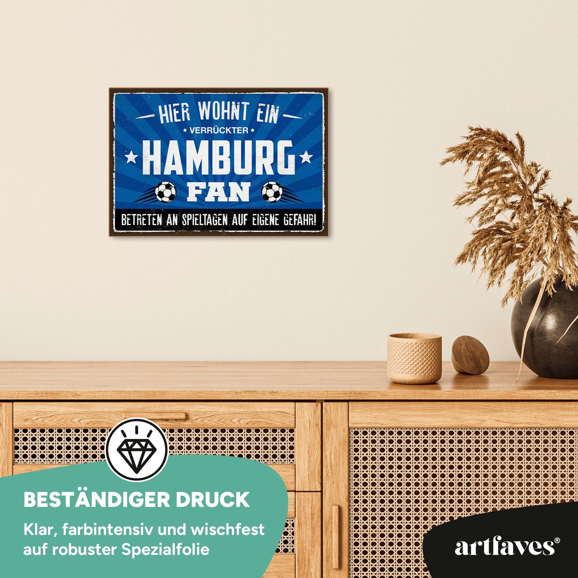 ARTFAVES Holzbild Schild mit Spruch - Hier wohnt ein verrückter HAMBURG Fan - Fussball – Bild 3 von 5