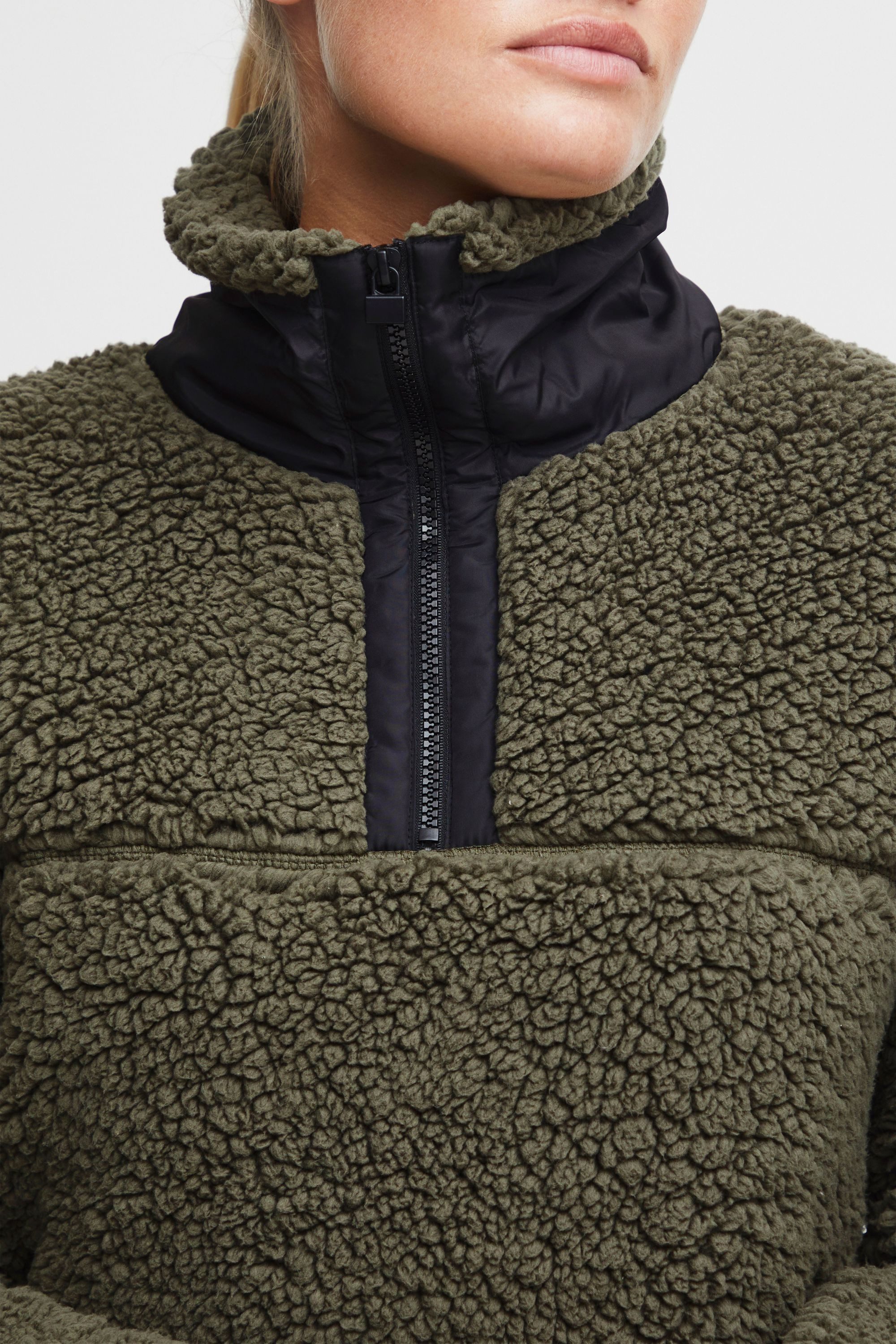 OXMO Troyer OXElina Teddypullover mit Stehkragen