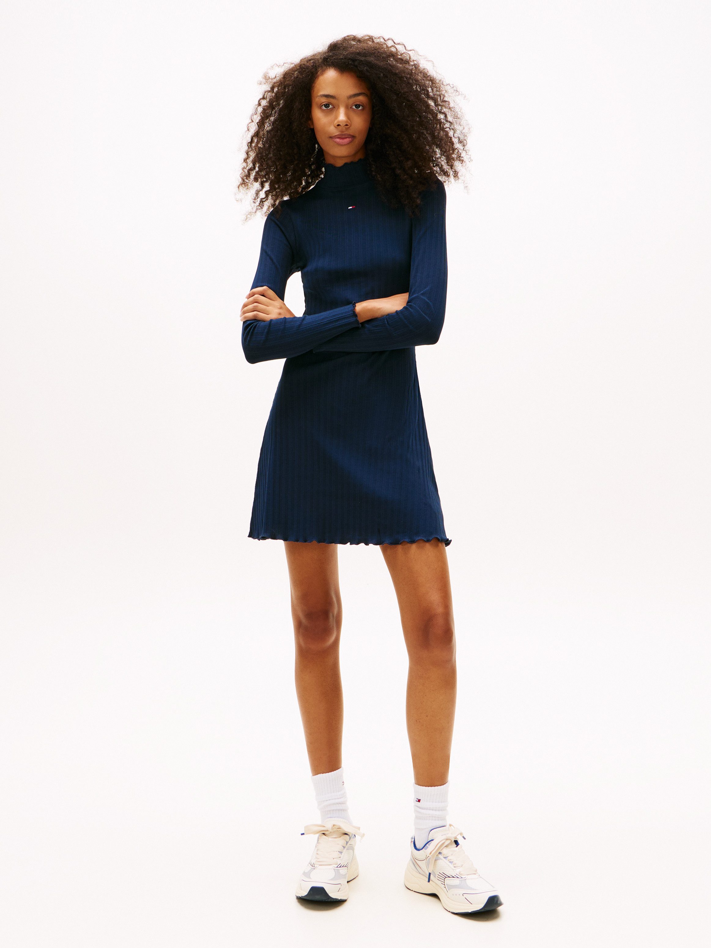 Tommy Jeans A-Linien-Kleid TJW F&F RIB LETTUCE EDGE DRESS in gerippter Struktur