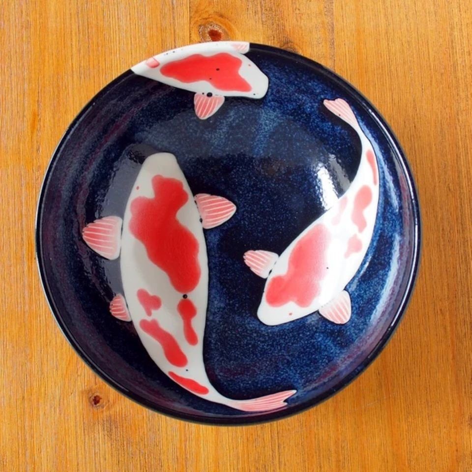 Minoru Touki Suppenteller Made in Japan Japanische Kelamikschale für Ramen 21,5 cm Karpfenmuster