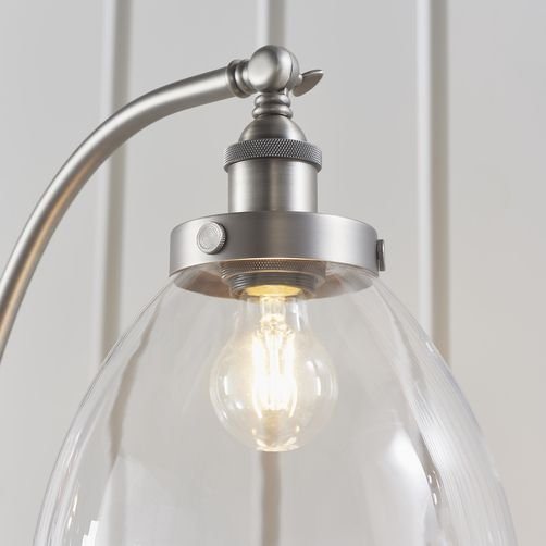 Brilliant Stehlampe Noami, ohne Leuchtmittel, mit Fußschalter, 152 cm Höhe,  E27, Metall/Glas, silber