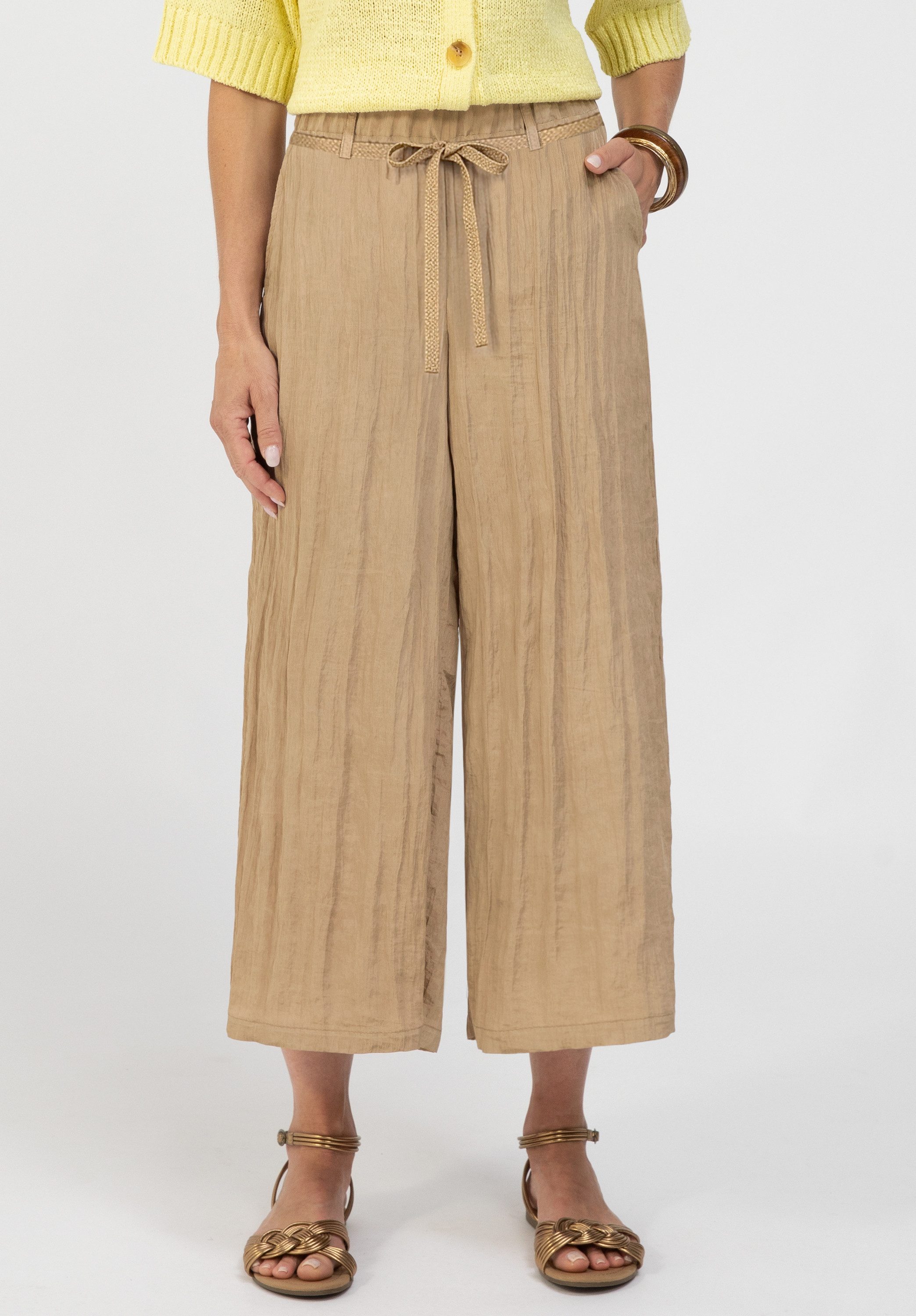 bianca Culotte PARIGI mit modischem weiten Bein in Crinkle-Optik