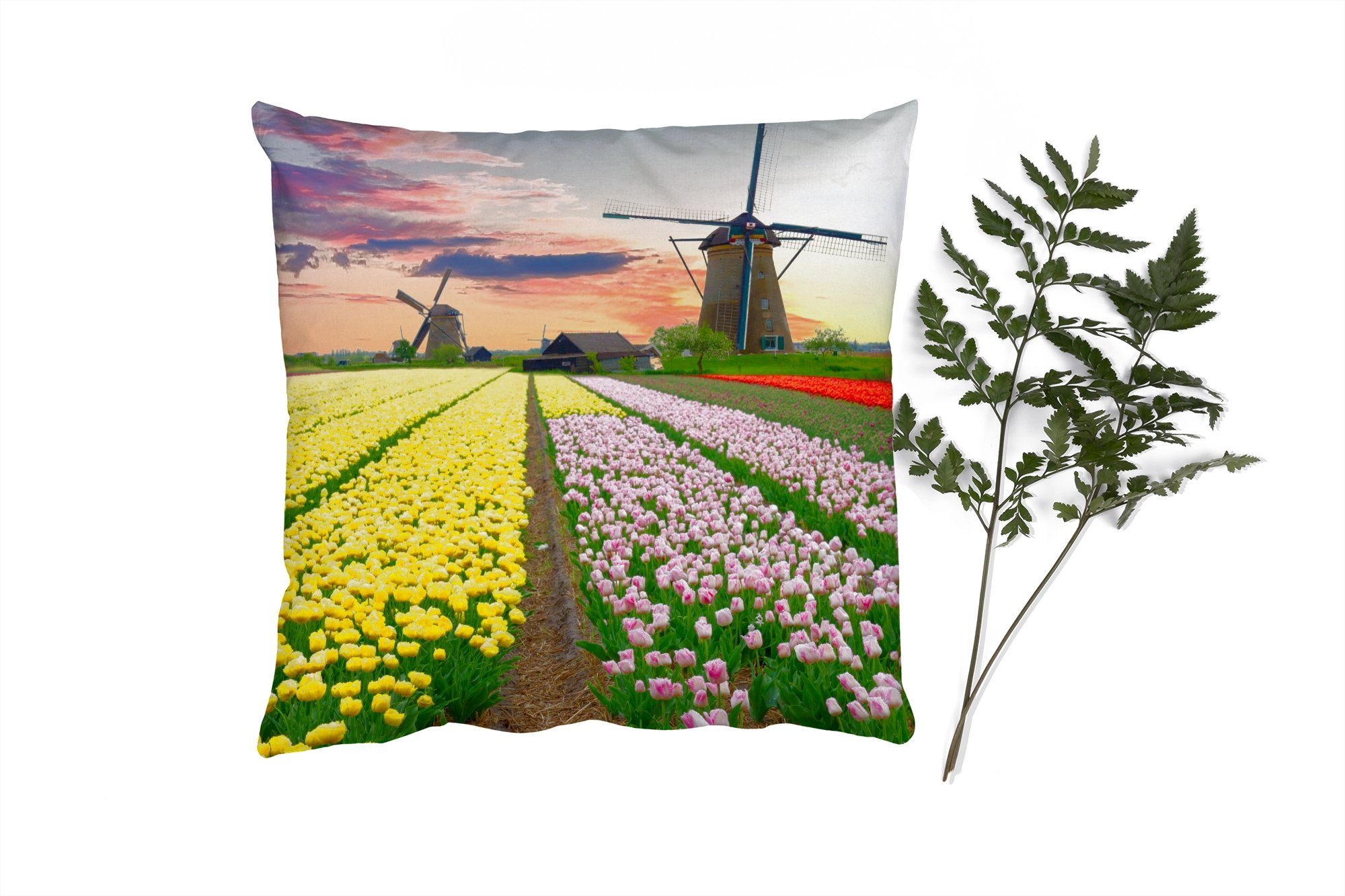 MuchoWow Dekokissen Windmühle - Tulpen - Blumen - Niederlande, Zierkissen mit Füllung für Wohzimmer, Schlafzimmer, Deko, Sofakissen