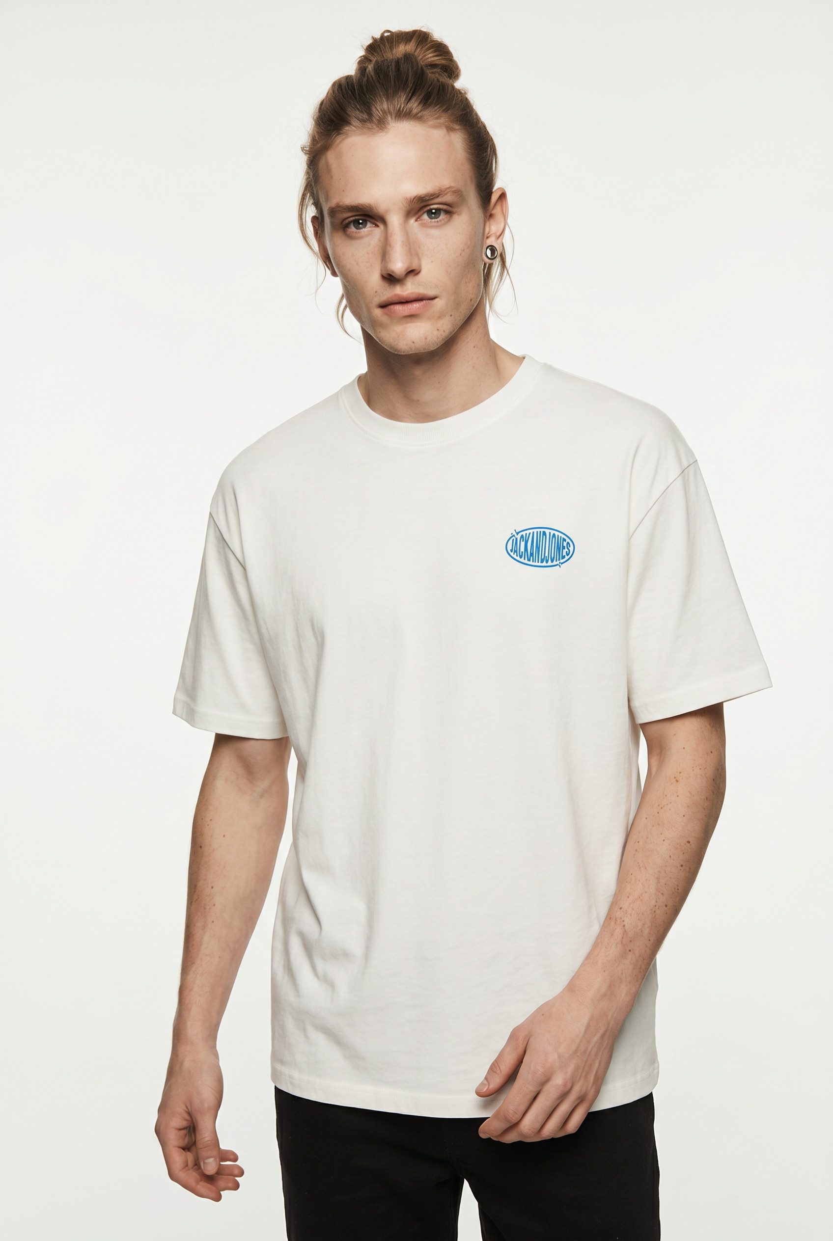 Jack & Jones T-Shirt JJLEGACY TEE SS CREW NECK Baumwolle, locker geschnitten
