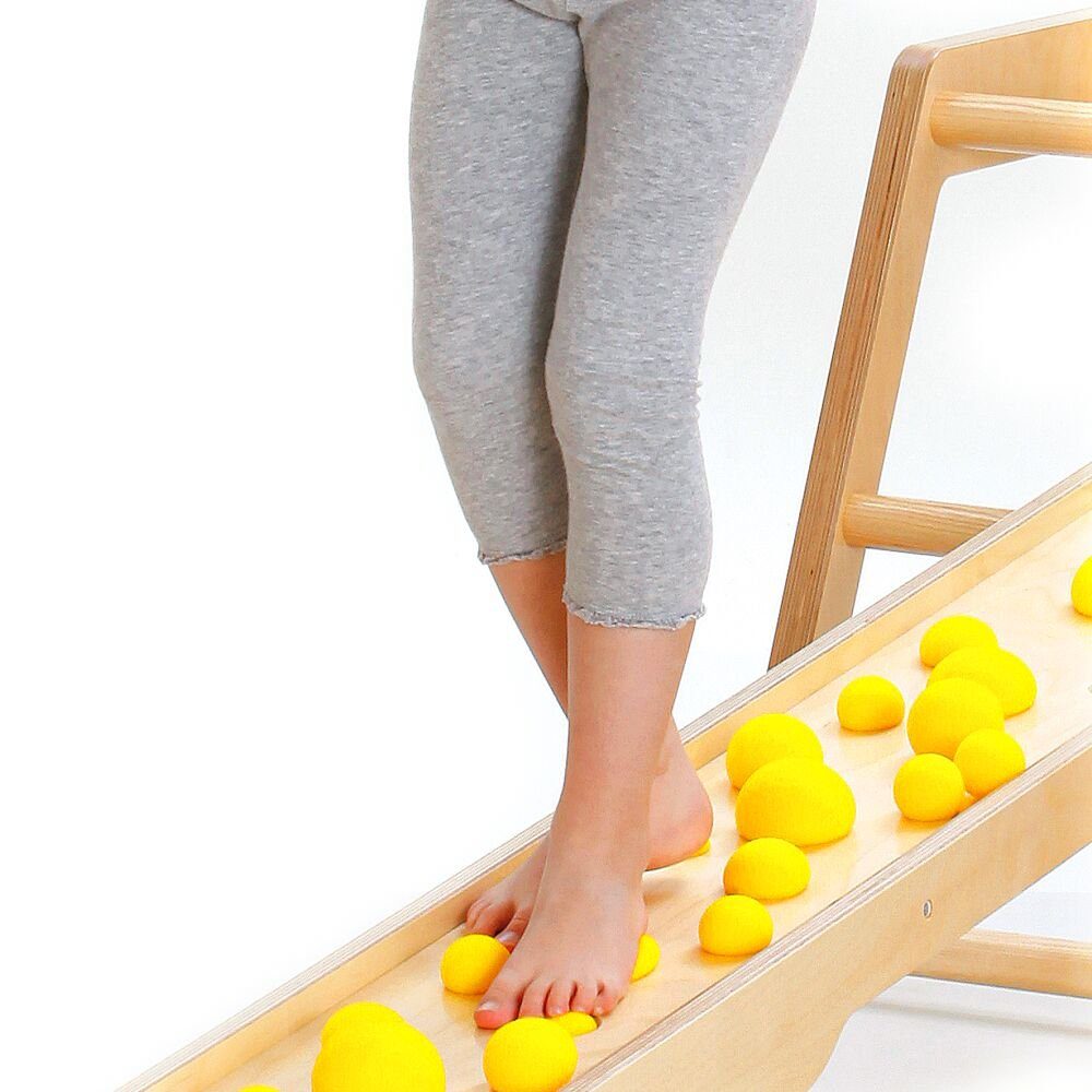 Erzi® Balanceboard Balancierbrett Waldboden, Maximaler Balance- und Spielspaß