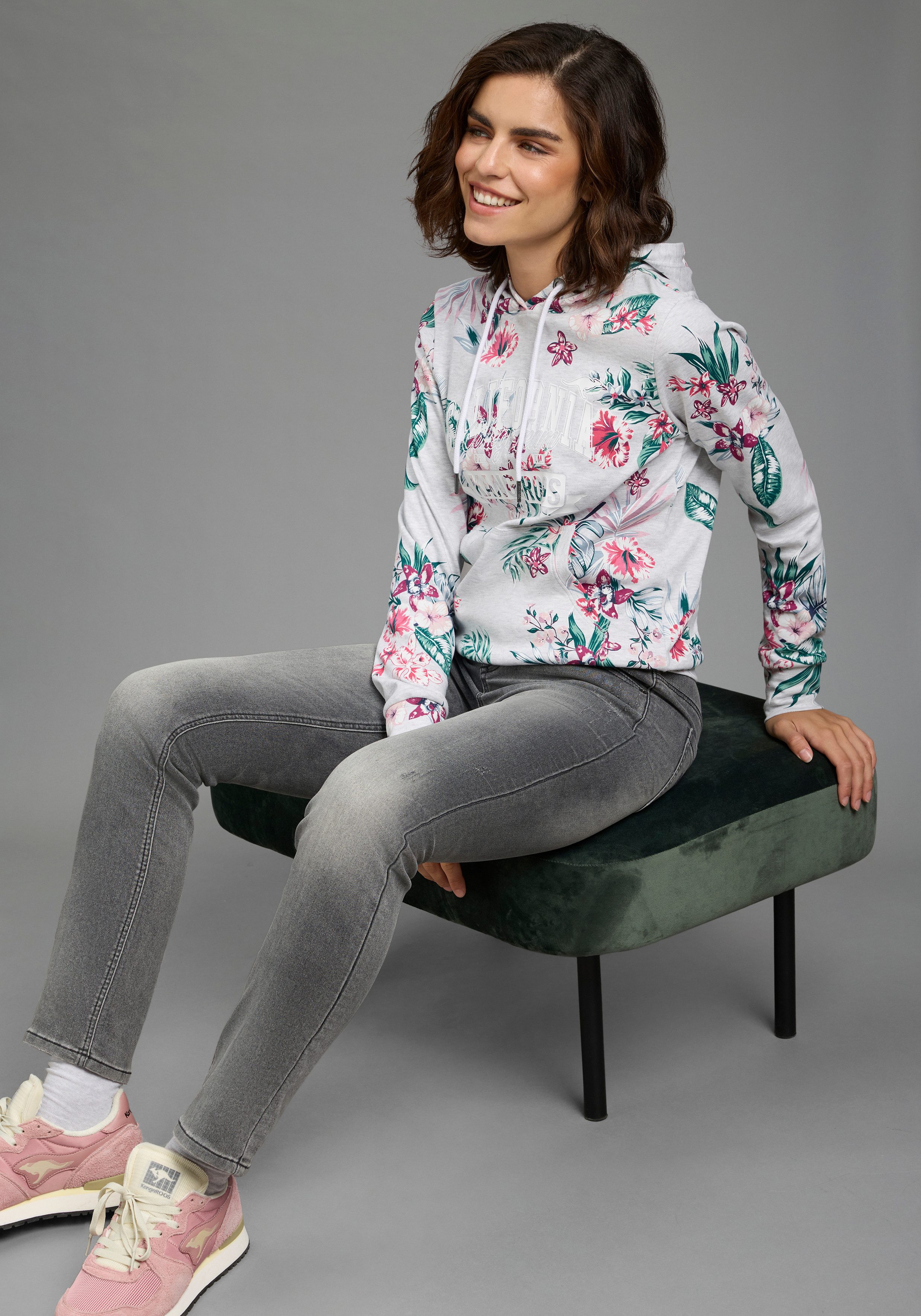 Zum Outfit 9