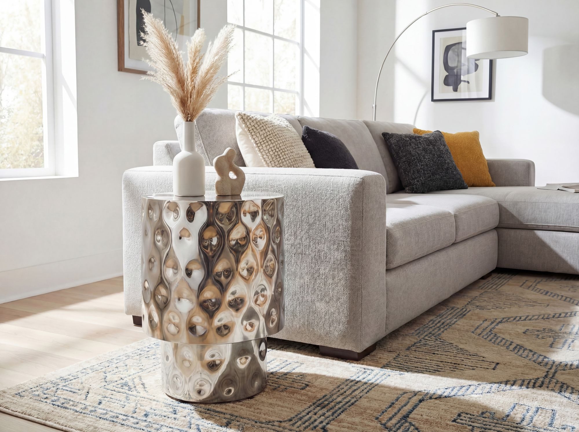 FINEBUY Beistelltisch FB77626 36cm Silber Sofatisch Wohnzimmertisch Couchtisch Hammerschlag (Extravaganter Tisch mit toller Struktur), Komplett aus robustem Alu – Bild 2 von 5
