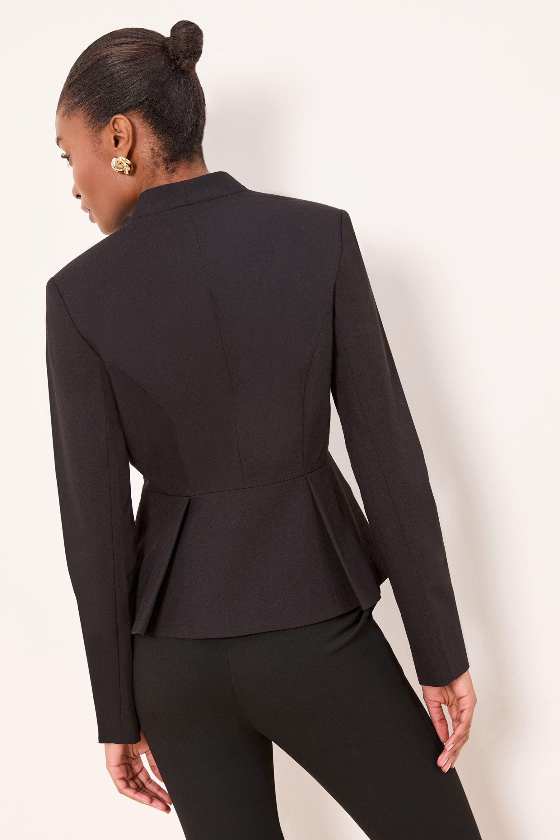 LIPSY Jackenblazer Lipsy Kragenloser Blazer mit Schößchensaum (1-tlg)