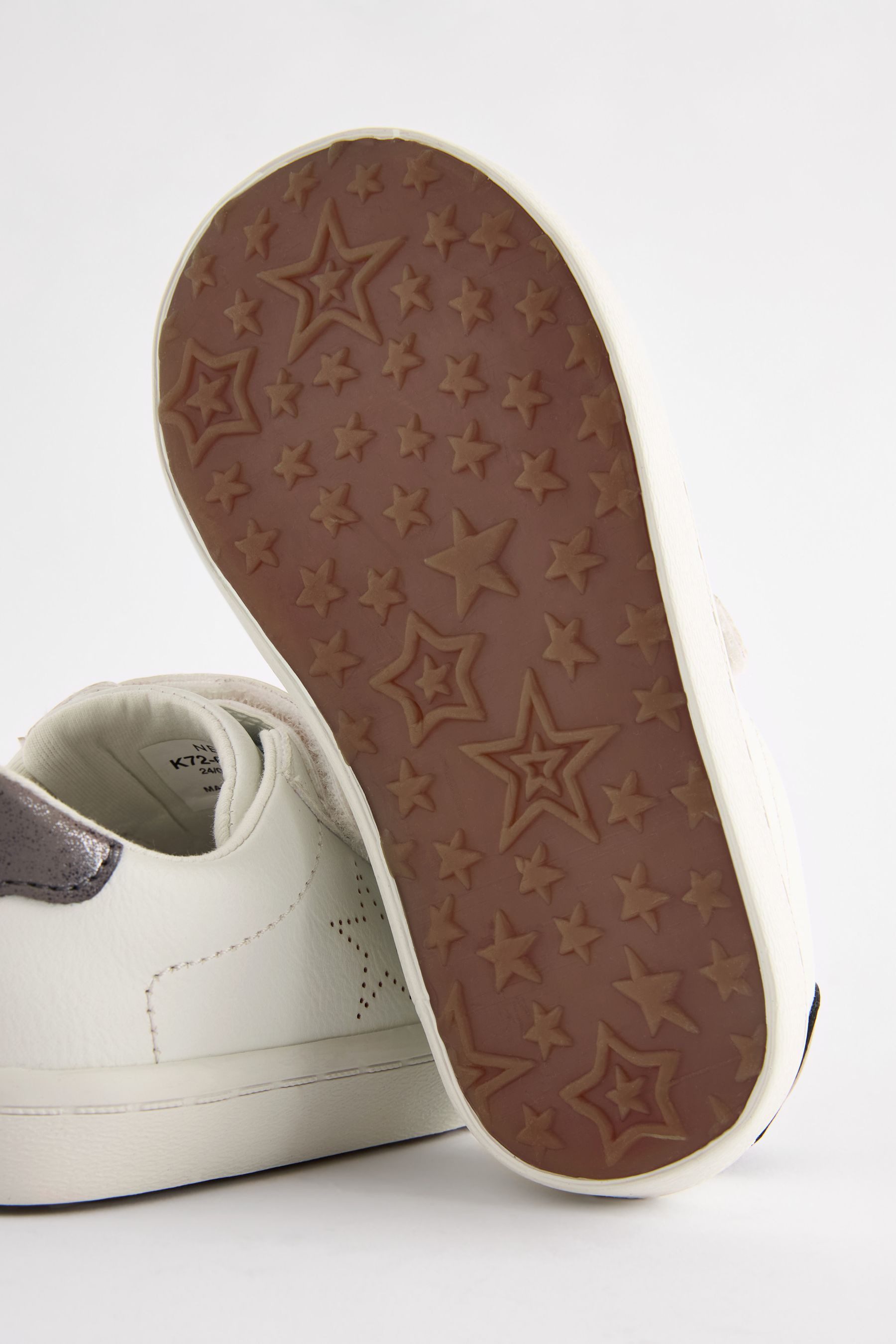 Next Elastischer Sportschuh mit Schnürung Sneaker (1-tlg)