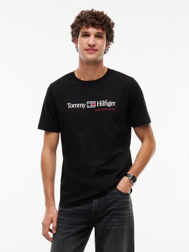 Tommy Hilfiger T-Shirt BRAND LOVE RWB GRAPHIC Auffälliger Frontprint mit Tommy Hilfiger Schriftzug, normale Passform