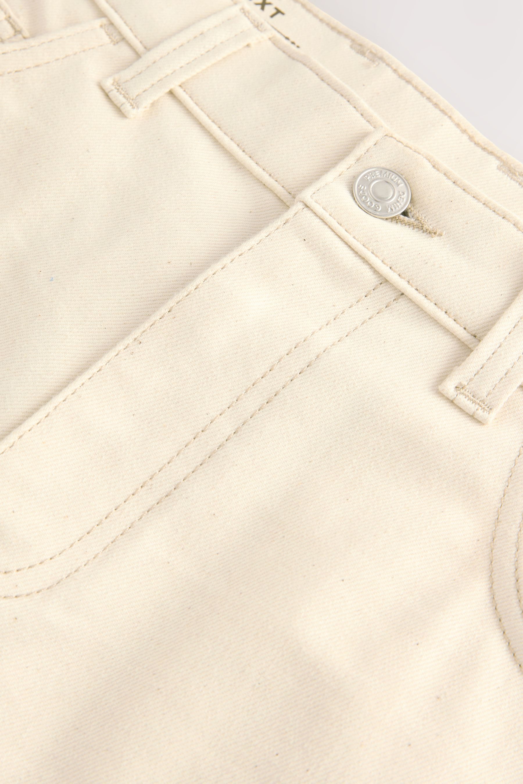 Next Jeansshorts Jeansshorts mit Stretch im Slim Fit (1-tlg)