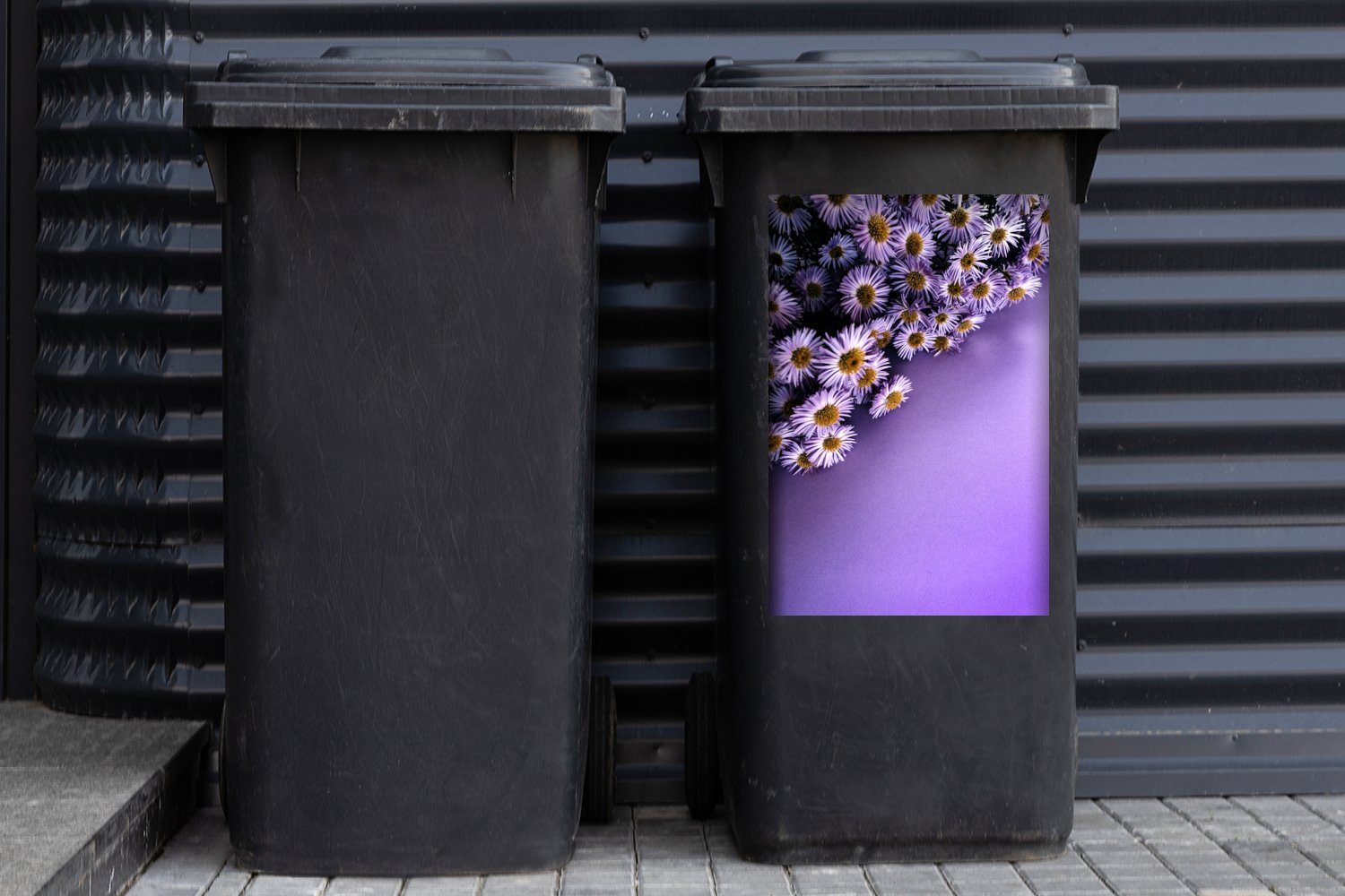 MuchoWow Wandsticker Lila Asterblüten Ecke St), Container, (1 der Mülleimer-aufkleber, Abfalbehälter in Sticker, Mülltonne