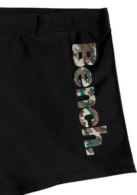 Bench. Boxer-Badehose mit coolem Logo in Tarnfarben-Optik