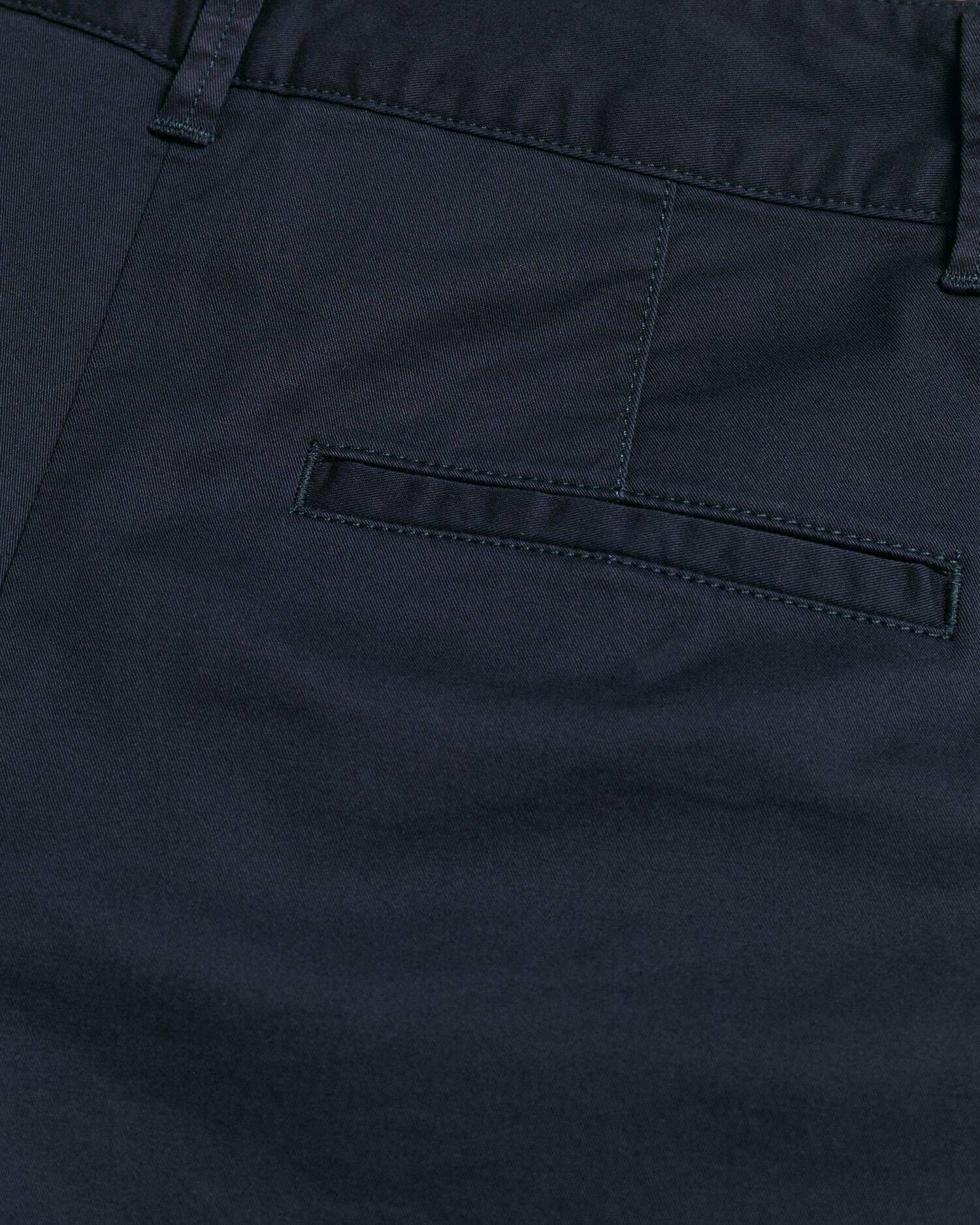 (52) Damen (1-tlg) Gant Shorts Shorts SLIM CHINO marine FIT