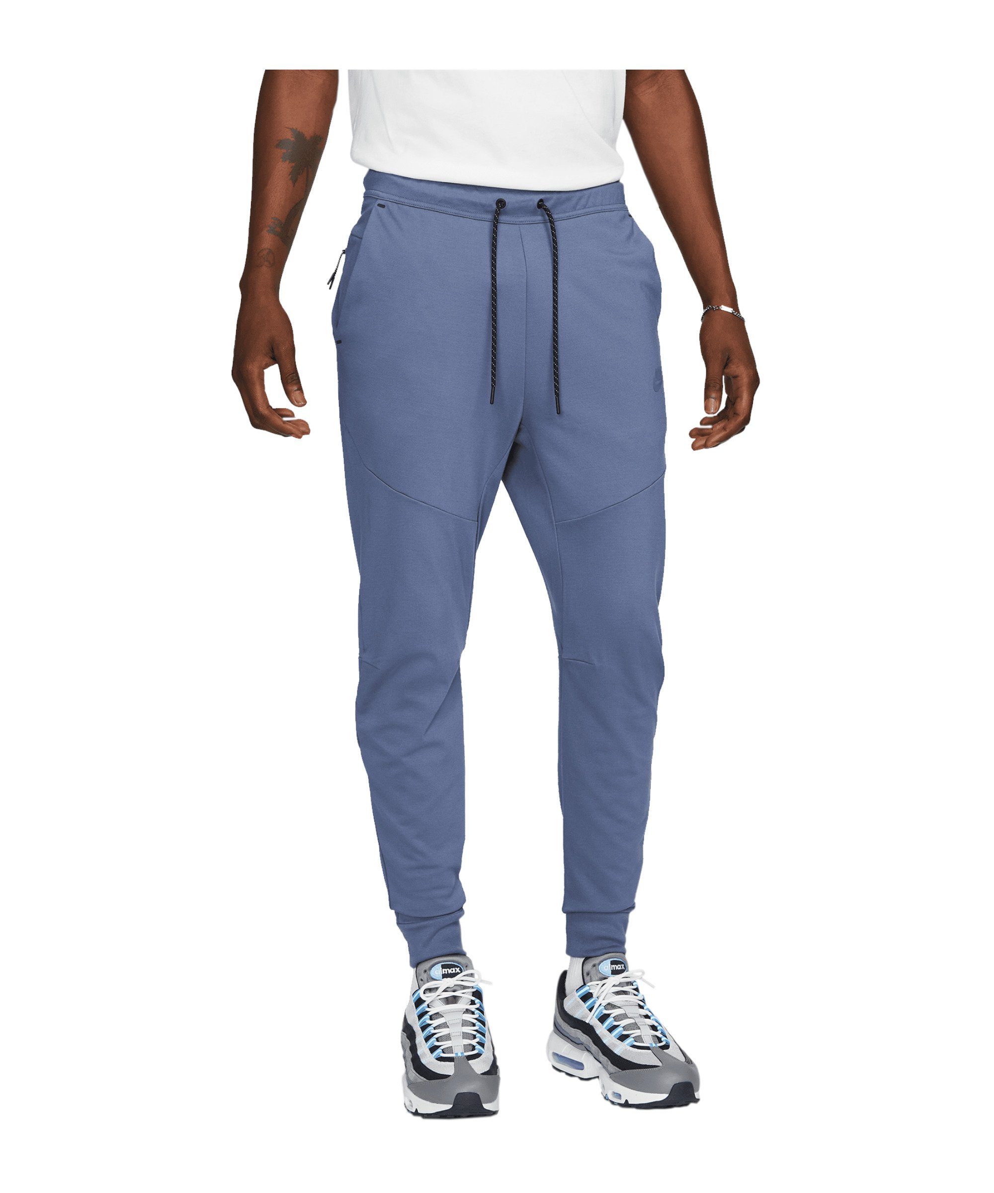 Nike Sportswear Jogginghose Tech Essentials Jogginghose blau