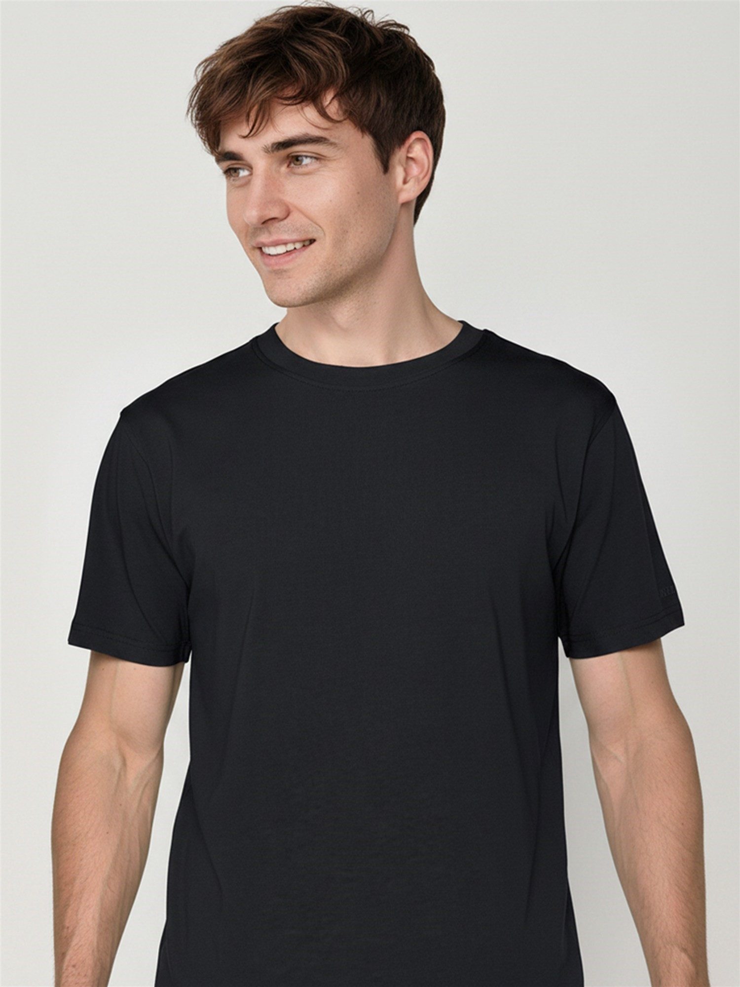 GreenBomb T-Shirt Fusion Basic Motiv Basic (1-tlg., 1) Fusion Fit, weiter und länger geschnitten, Bio-Baumwolle