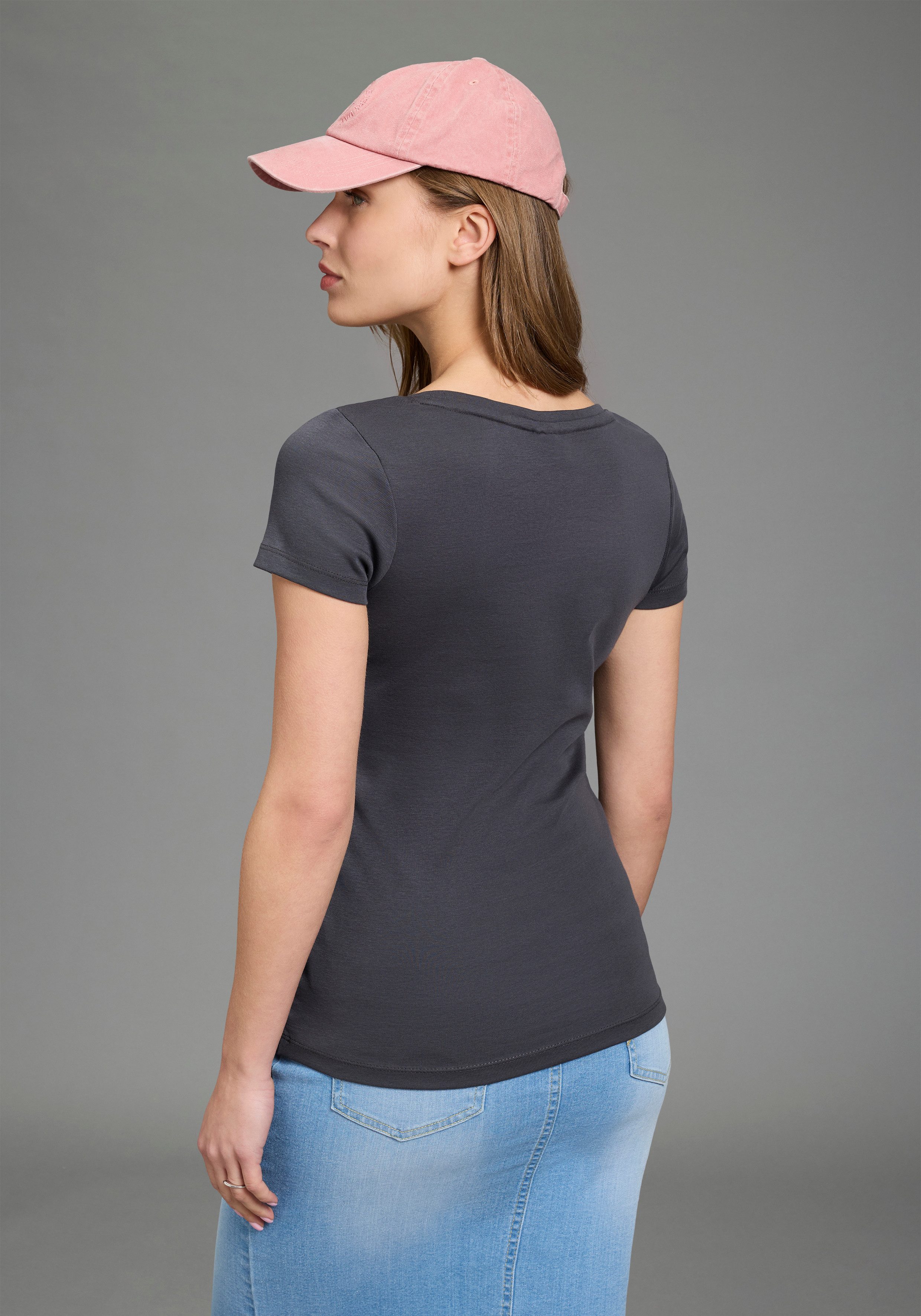 KangaROOS T-Shirt Kurzarm, körpernahe Passform, aus Rippware günstig online kaufen