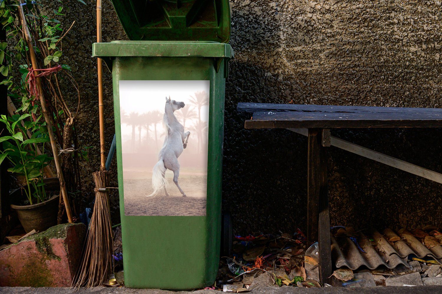 MuchoWow Wandsticker Pferd - Sand (1 Mülltonne, St), Abfalbehälter - Container, Sticker, Palme Mülleimer-aufkleber