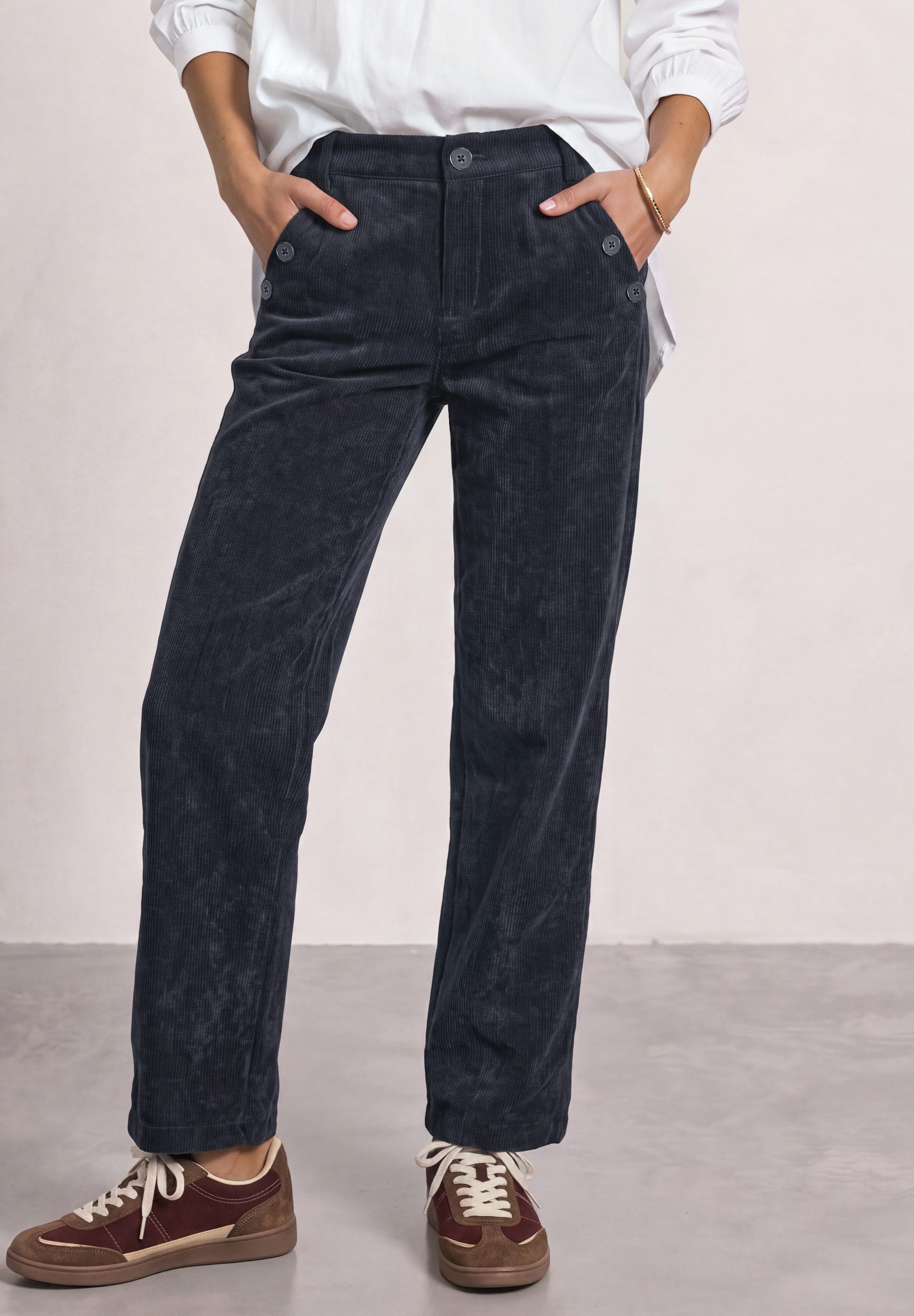 STREET ONE Cordhose Knopfdetail