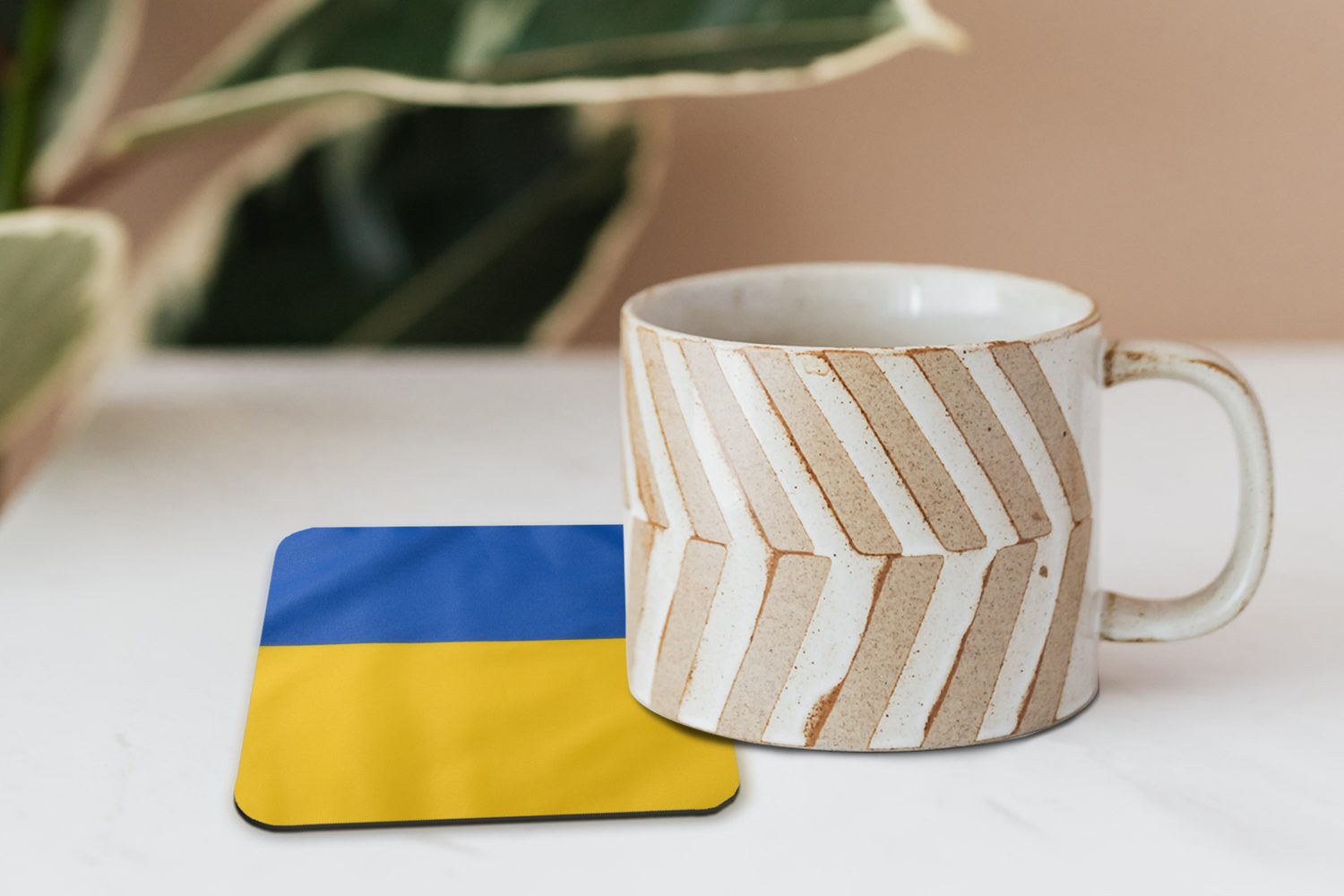 MuchoWow Glasuntersetzer Nahaufnahme der Flagge Zubehör Gläser, Korkuntersetzer, Ukraine, der Glasuntersetzer, 6-tlg., Untersetzer, Tasse Tischuntersetzer, für