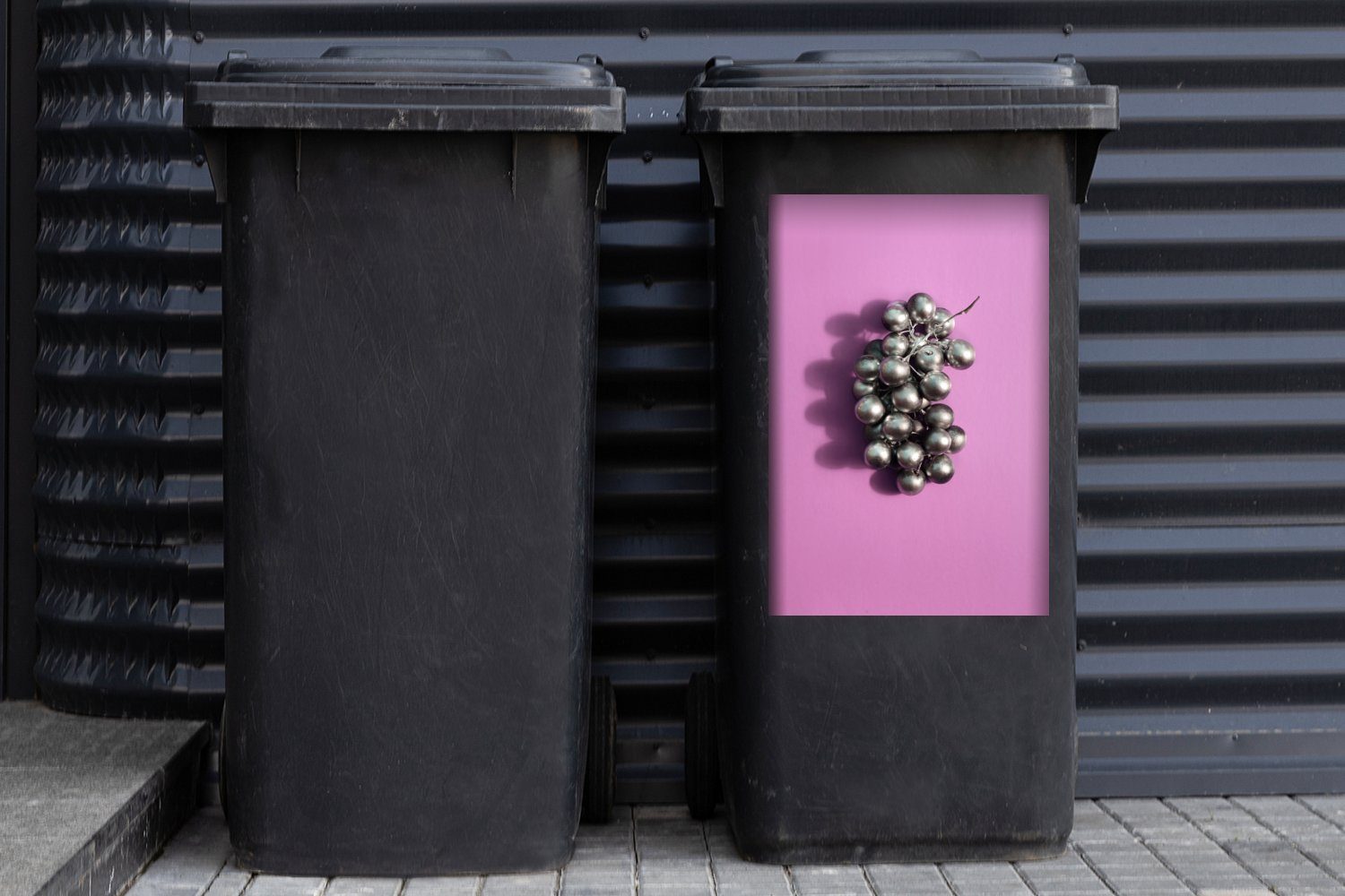 MuchoWow Wandsticker Silber gefärbte Mülleimer-aufkleber, Abfalbehälter Container, (1 St), Sticker, Mülltonne, Weintrauben
