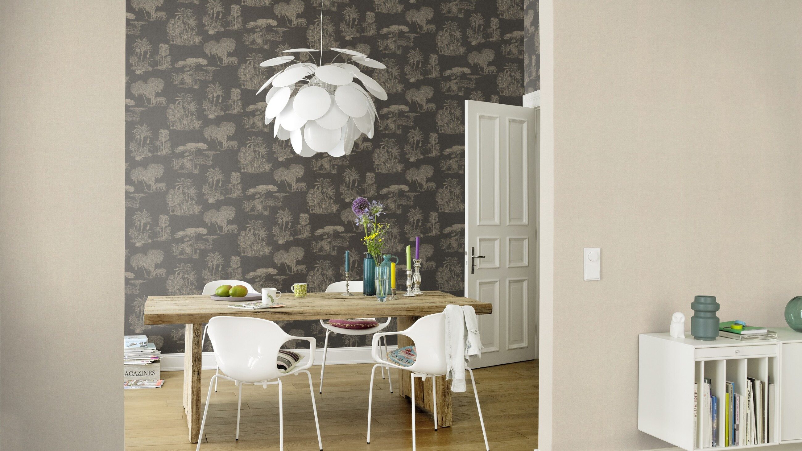 Rasch Vliestapete Safari-Motiv - Vinyltapete Schwarz Gold, Strukturoptik, (1 Rolle, 1 St., 10,05 m x 0,53 m), gute Lichtbeständigkeit, feucht abwischbar, restlos abziehbar