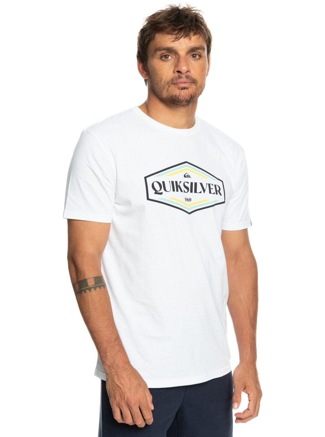 Quiksilver T-Shirt Shapes Up