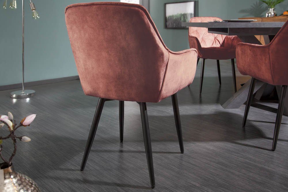 riess-ambiente Polsterstuhl MILANO rostbraun/schwarz - Samt, mit Armlehnen, Metallbeine (Einzelartikel, 1 St), Sitzgelegenheit mit Chesterfield-Steppung – ideal für Deinen Esstisch