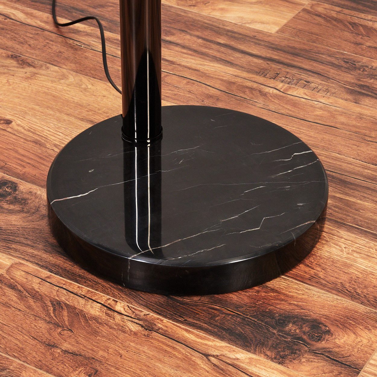 hofstein Stehlampe Stehlampe Metall in Schwarz/Chrom/Bernstein im Retro/Vintage-Design, verstellbare Stehleuchte mit Marmorfuß und Schalter am Gehäuse, E14