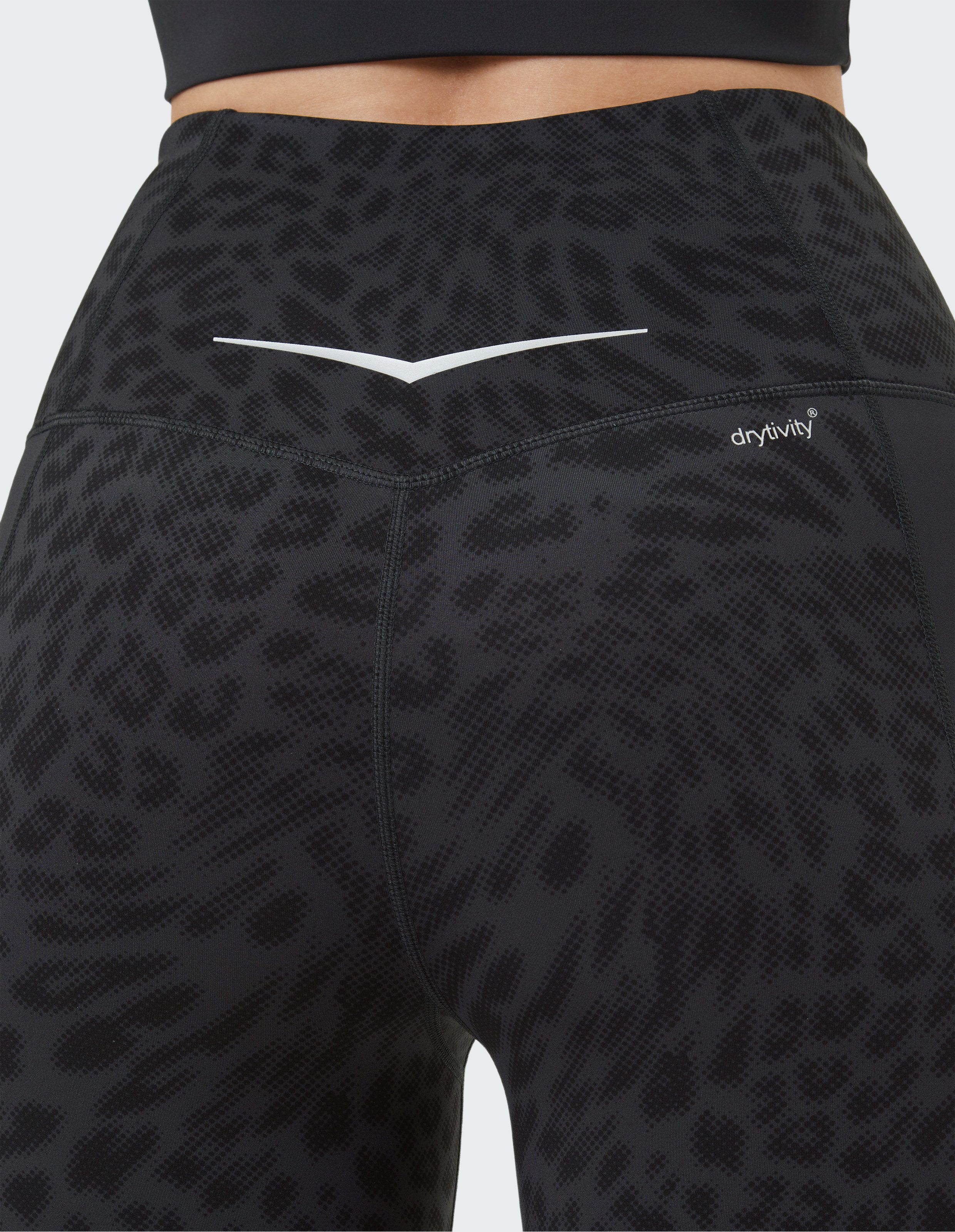 Venice Beach Funktionstights TIGHTS SHORTS GLENDALE kurze Variante, mit Elasthan-Anteil, aus Polyester und Elasthan