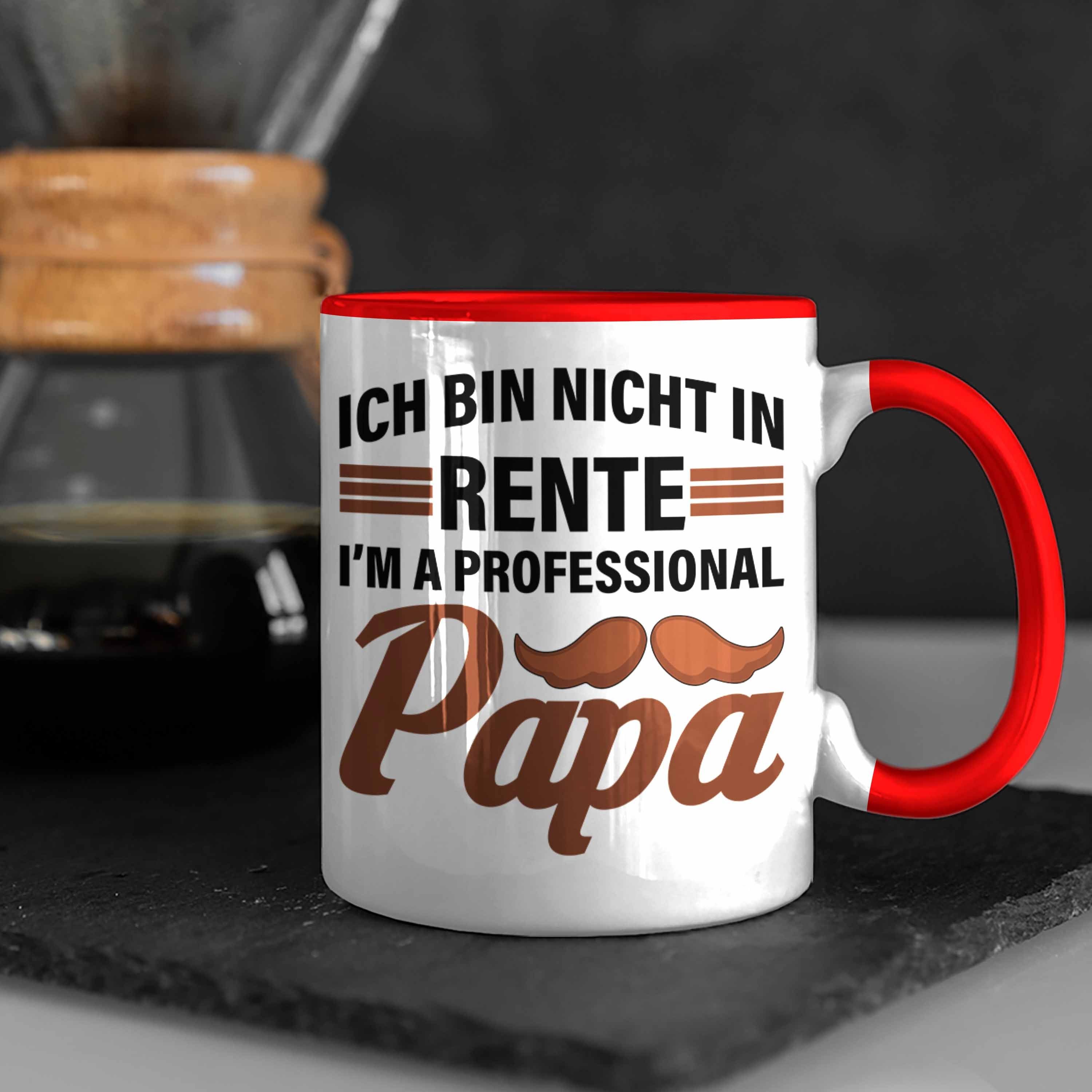 Trendation Papa Renter mit Spruch Ruhestand Mann Trendation Abschiedsgeschenk Lustig Geschenk - Sprüche Renteneintritt Tasse Tasse Rot Rente